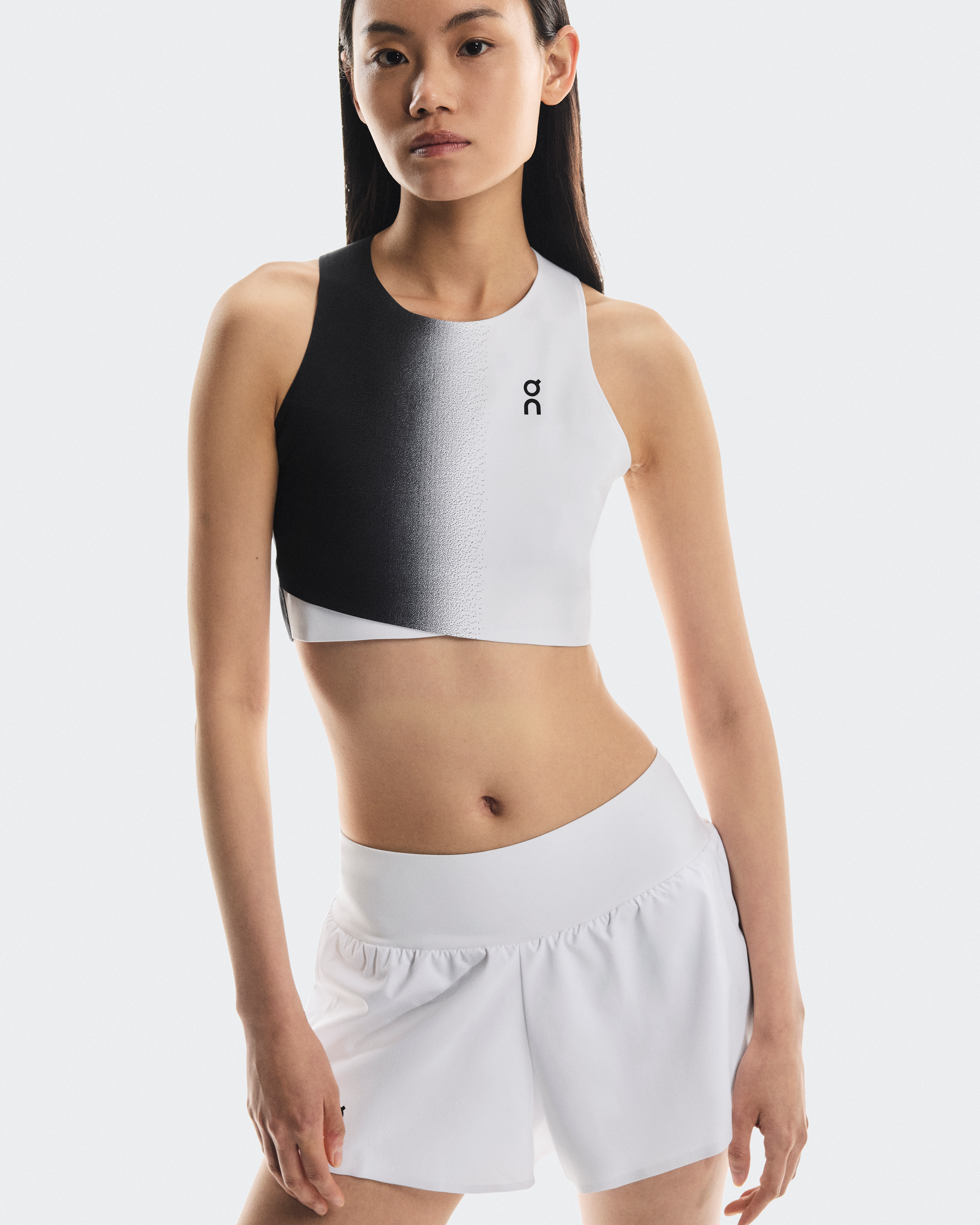 Court Crop TopWomen / Black | White / L