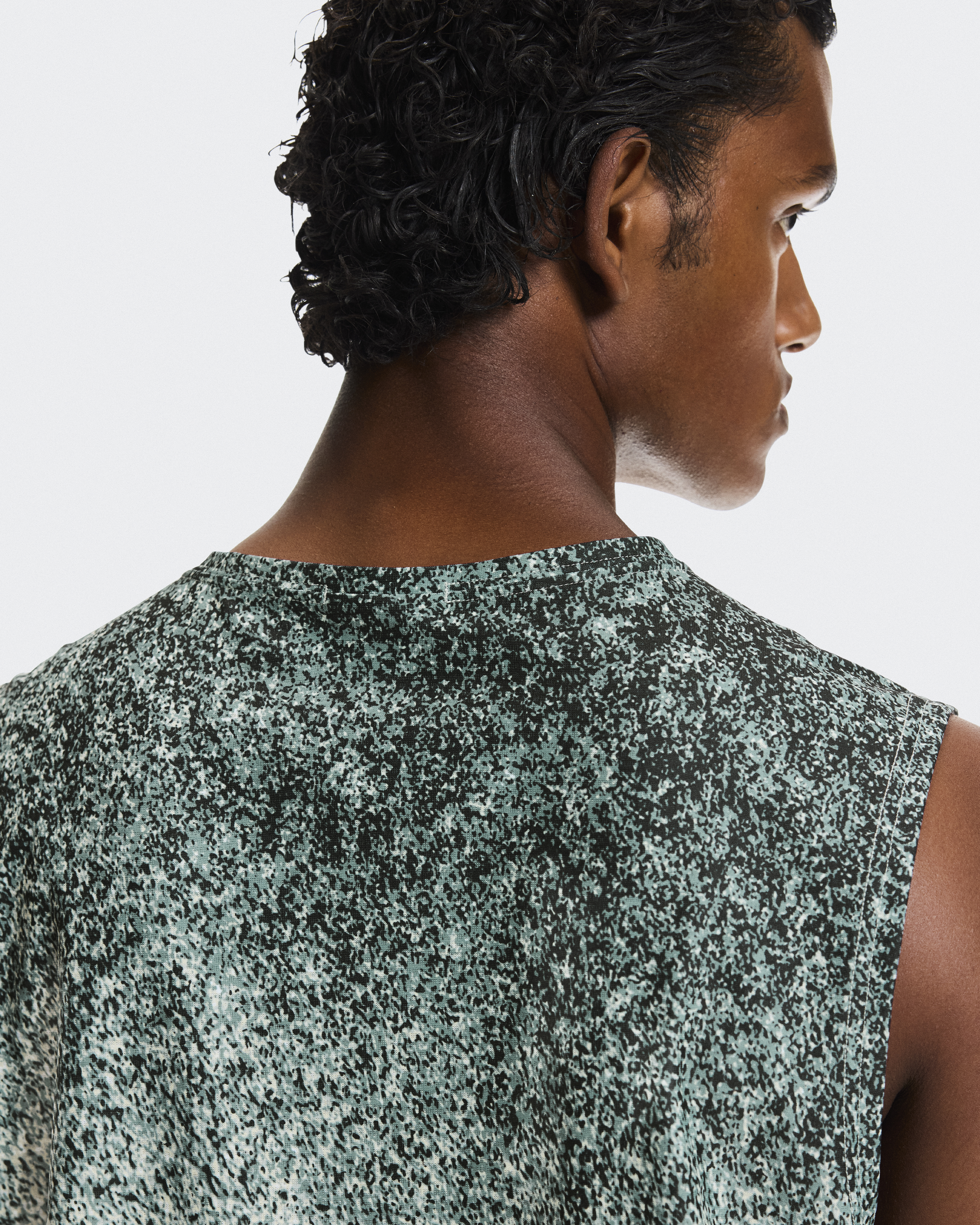 Men's Court Tank Fade | On Japan