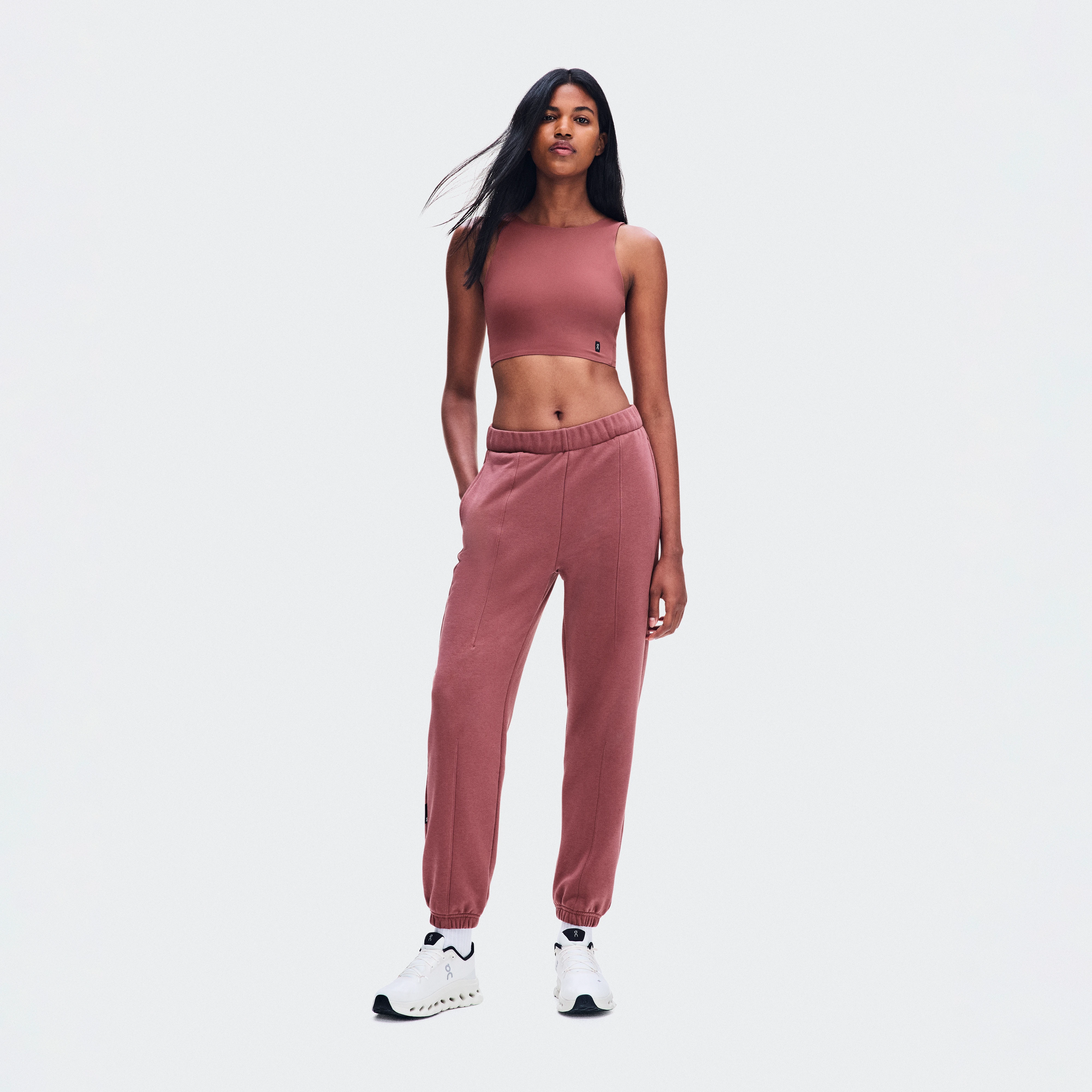 On Club Pants Barberry Women – Travel, recovery, all-day wear Pants