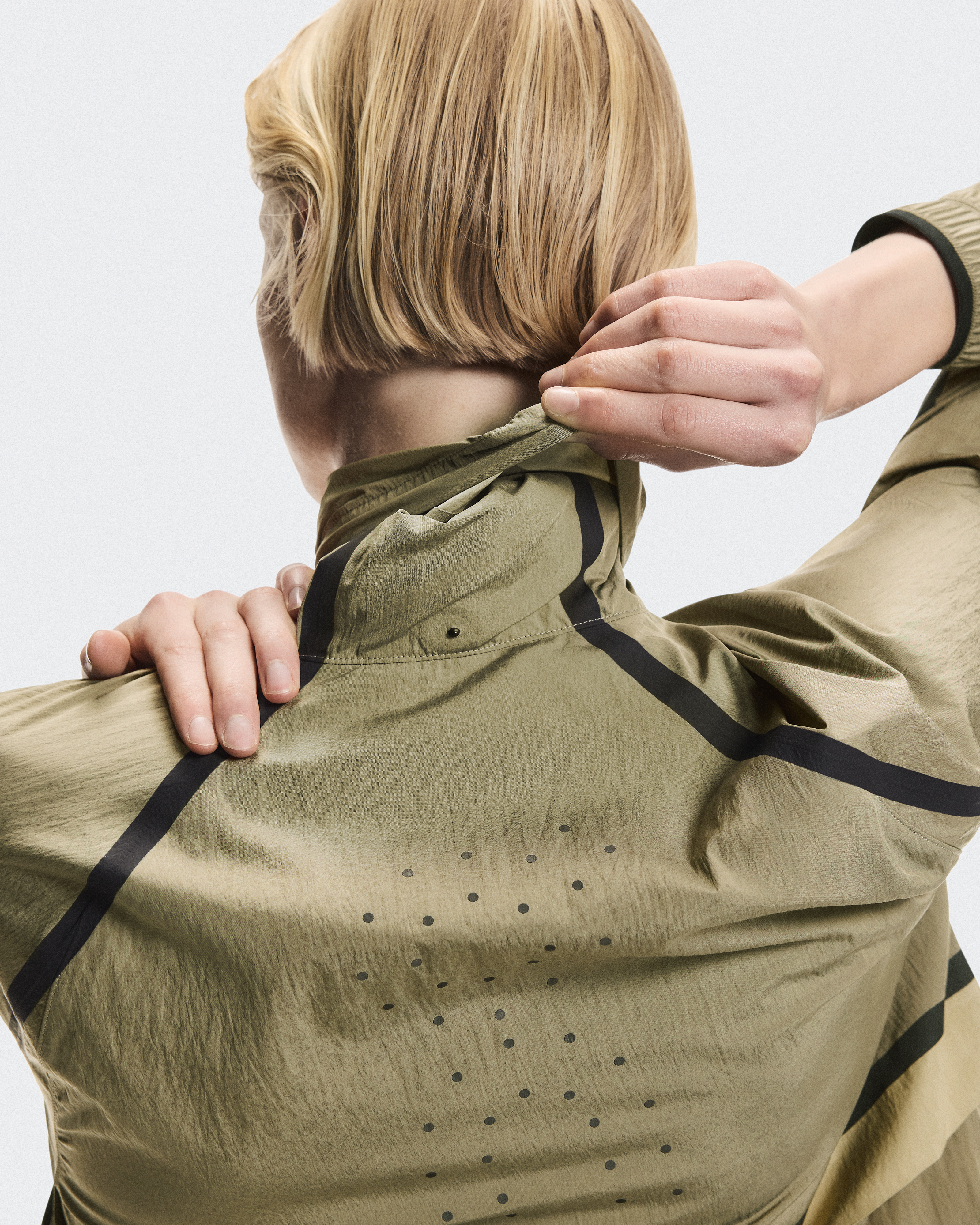 ウィメンズ Performance Volt Jacket | On 日本