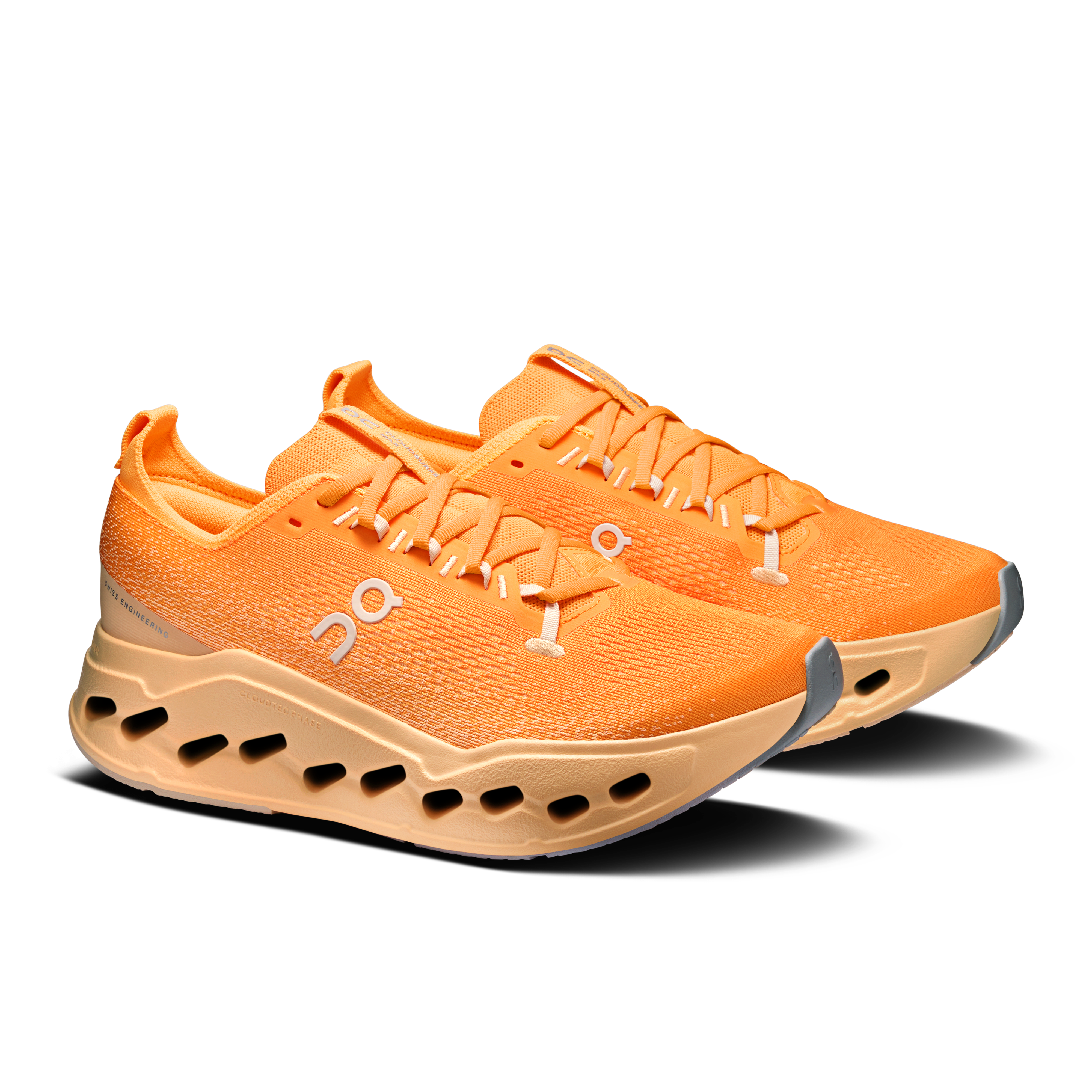 On Cloudsurfer Max Saffron & Squash メンズ – 長距離ラン　スムーズなライド感 シューズ