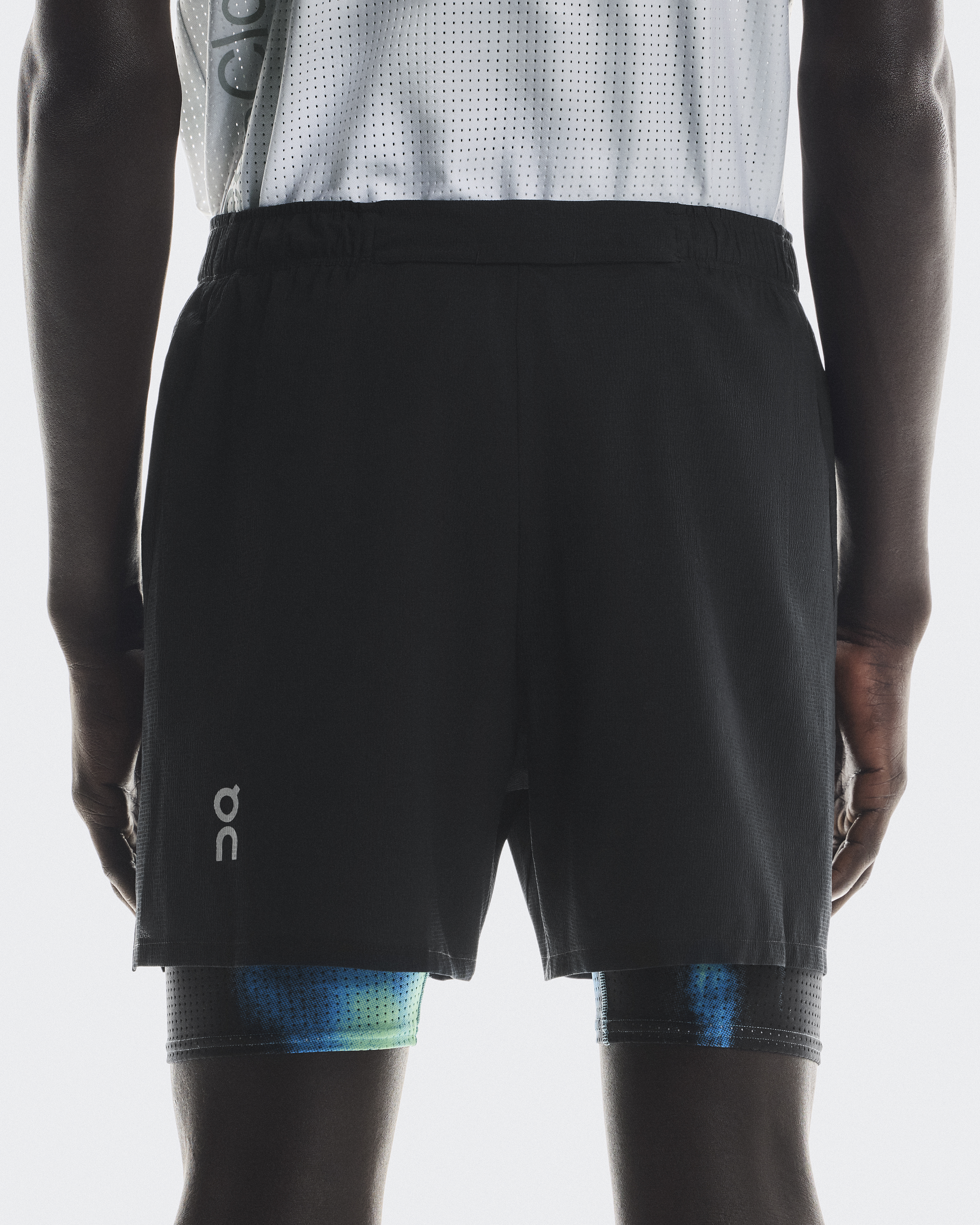 未使用 オンOn Running Shorts W Cerulean Black Women's Running Shorts | Blue & Black | On Japan