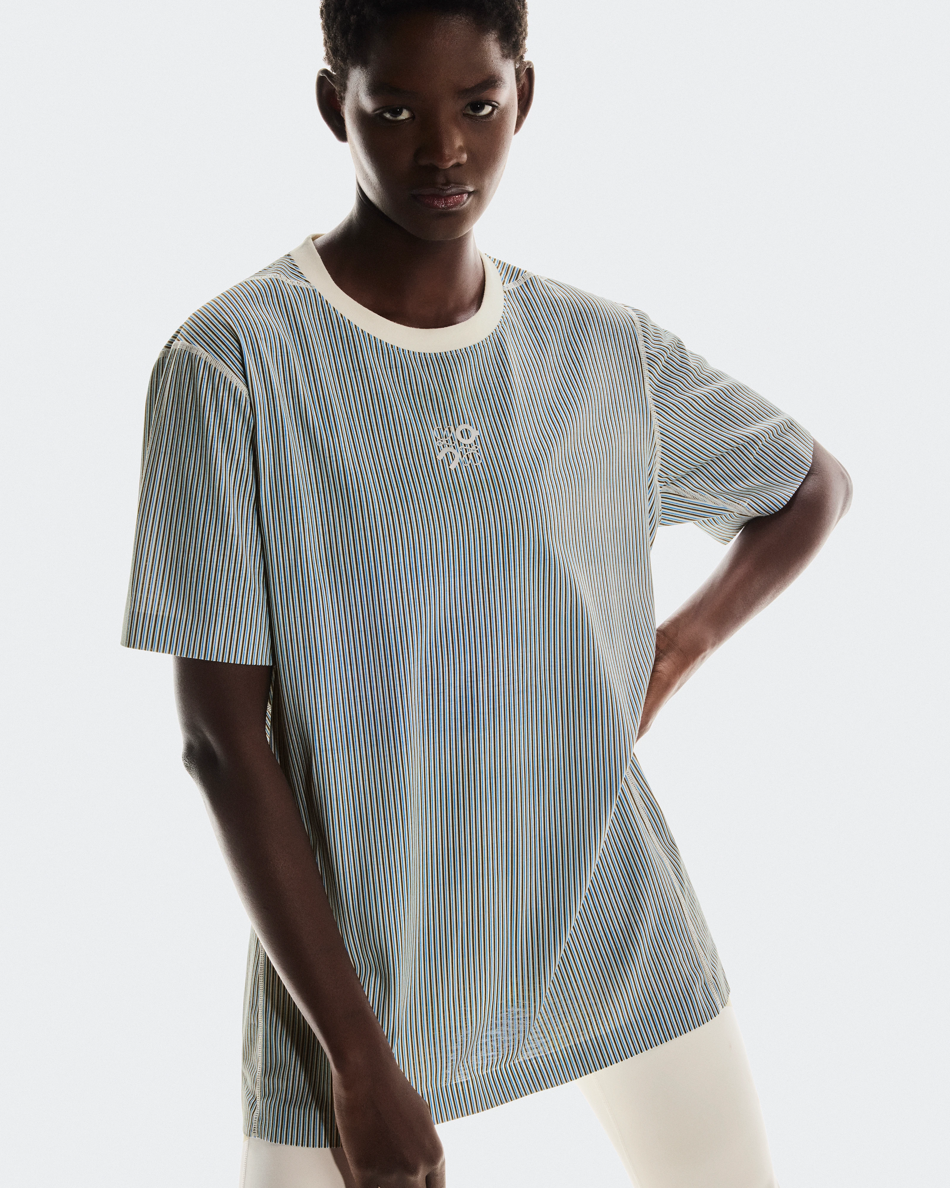 On Active T-Shirt LOEWE Beige & Blue Unisex Tops and t-shirts
