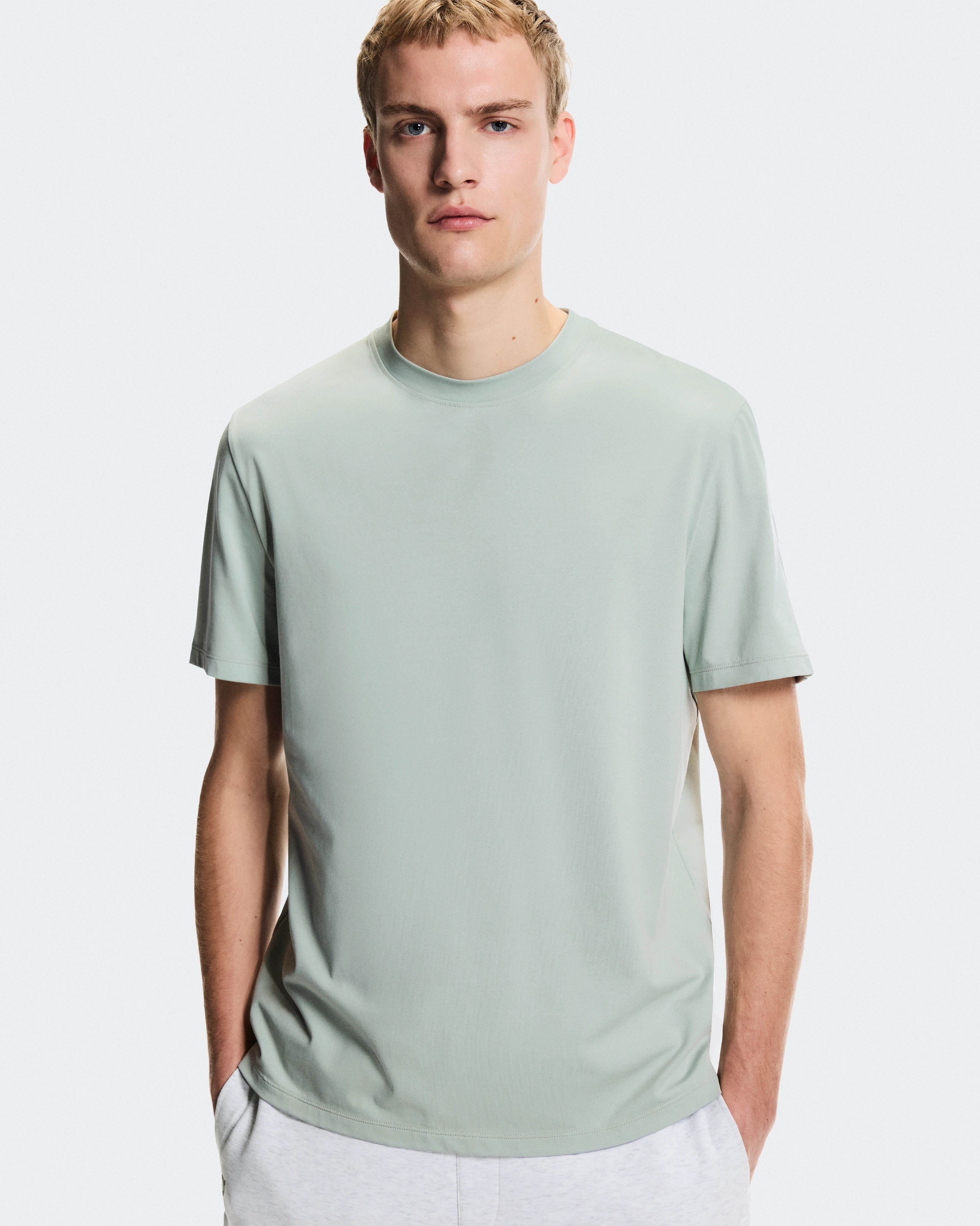 On Focus-T Mineral Men Tops and t-shirts