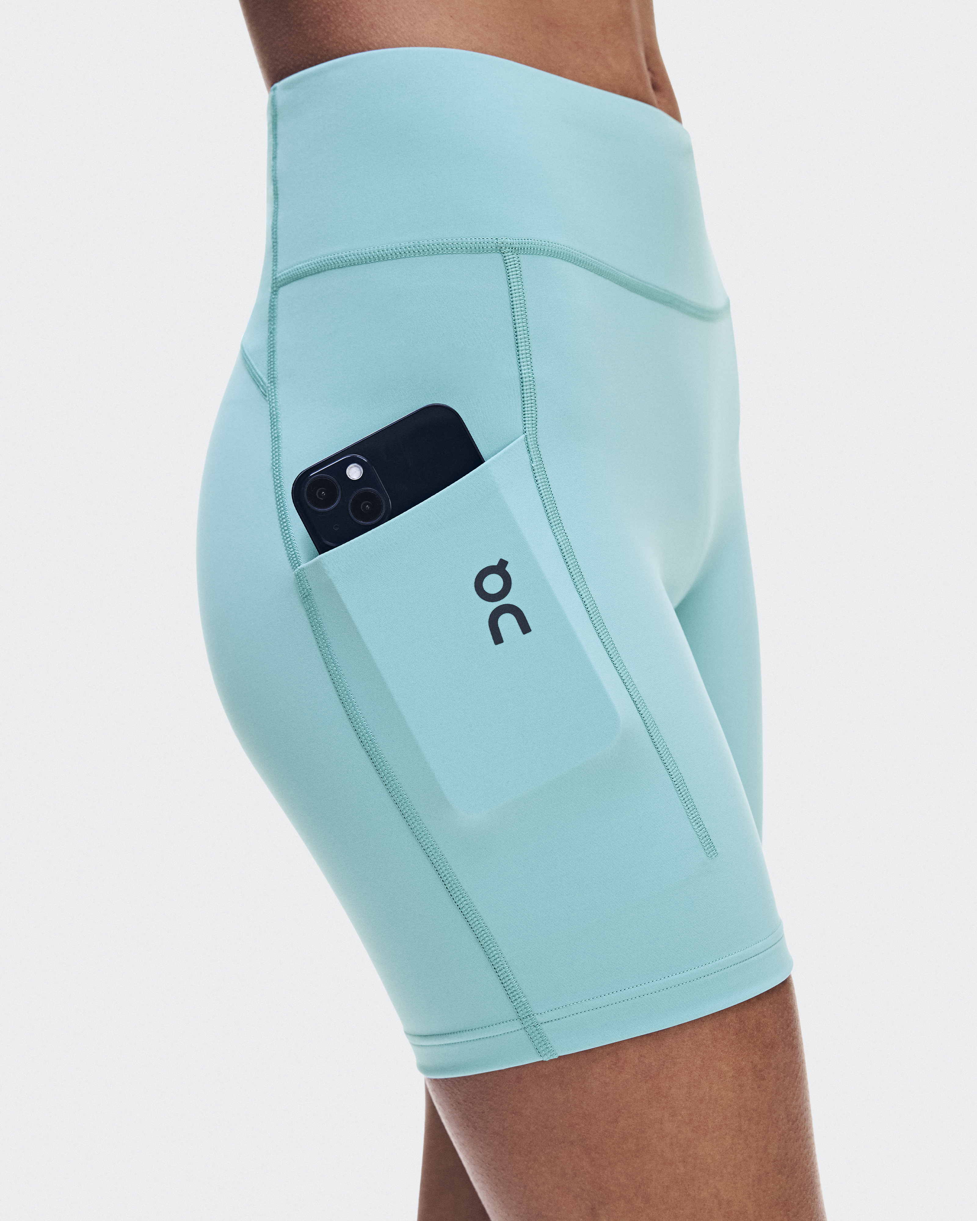 Performance Tights Short: Short Road Running Tights | On Romania