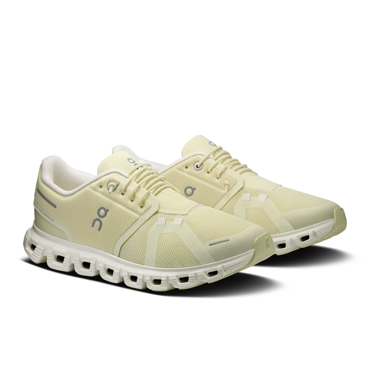 Women's Cloud 6