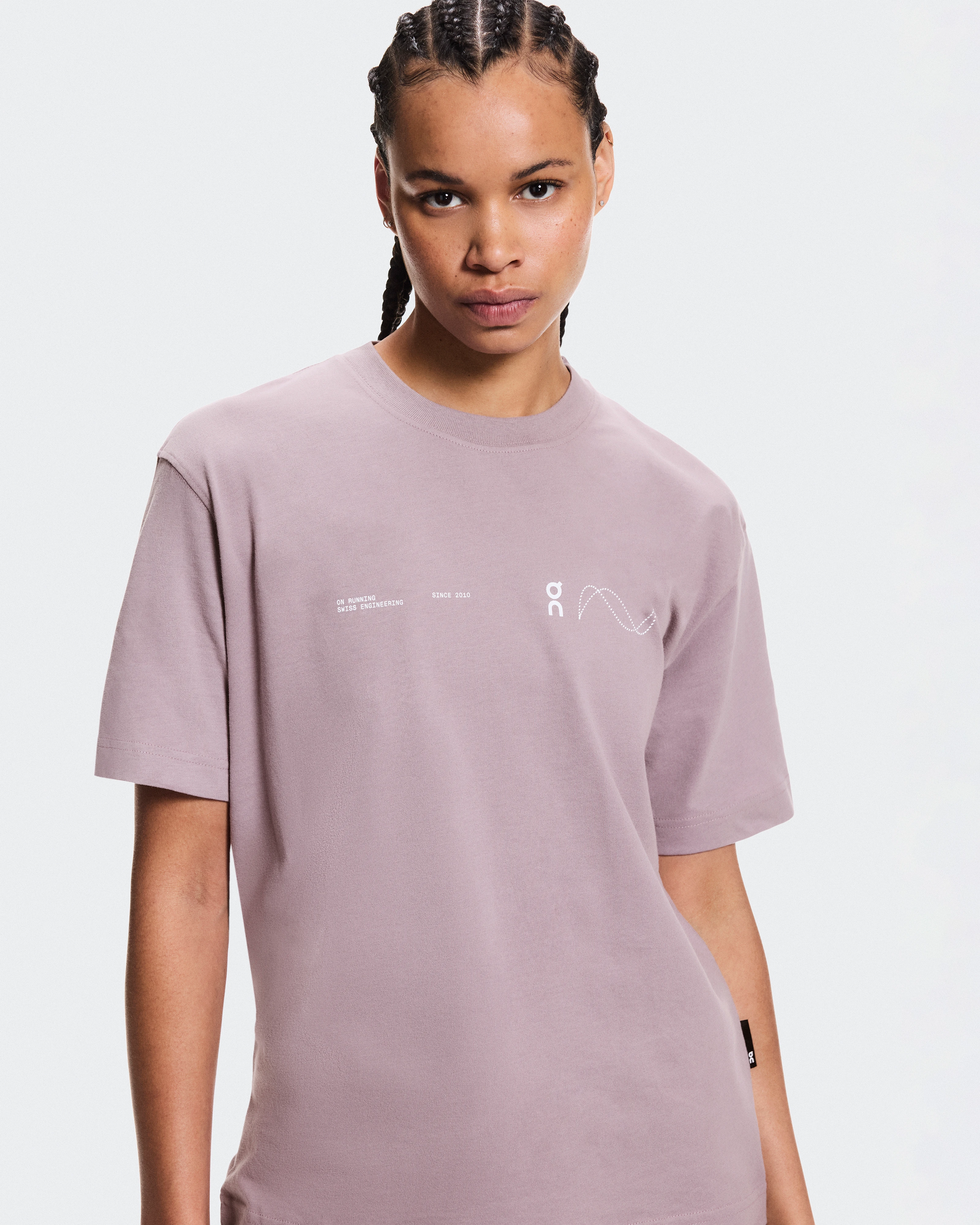 On Club-T Avant Heron Feminino Partes de cima e camisetas