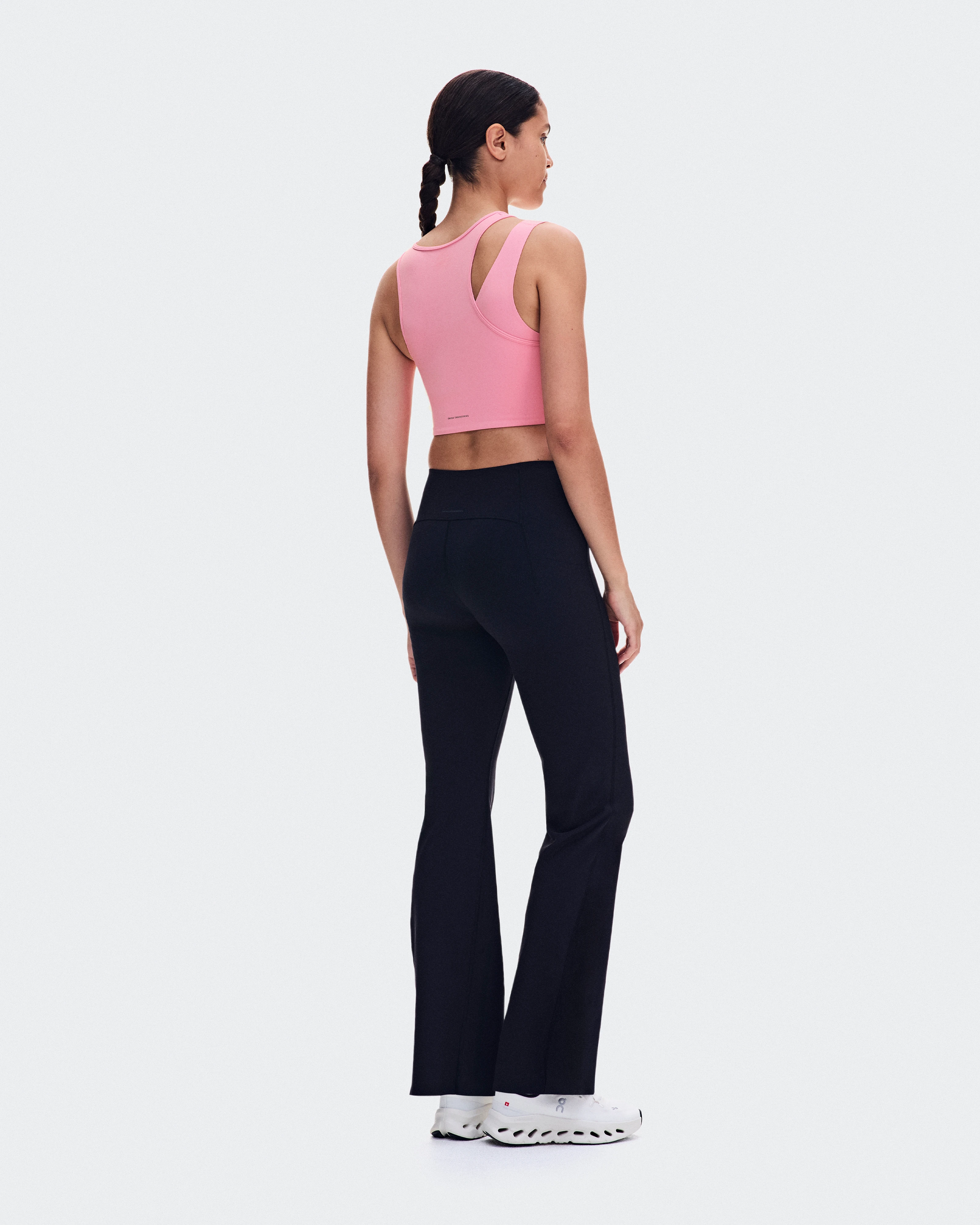 On Studio Asymmetric Crop Magnolia Women – Low-intensity training, all-day Tops and t-shirts