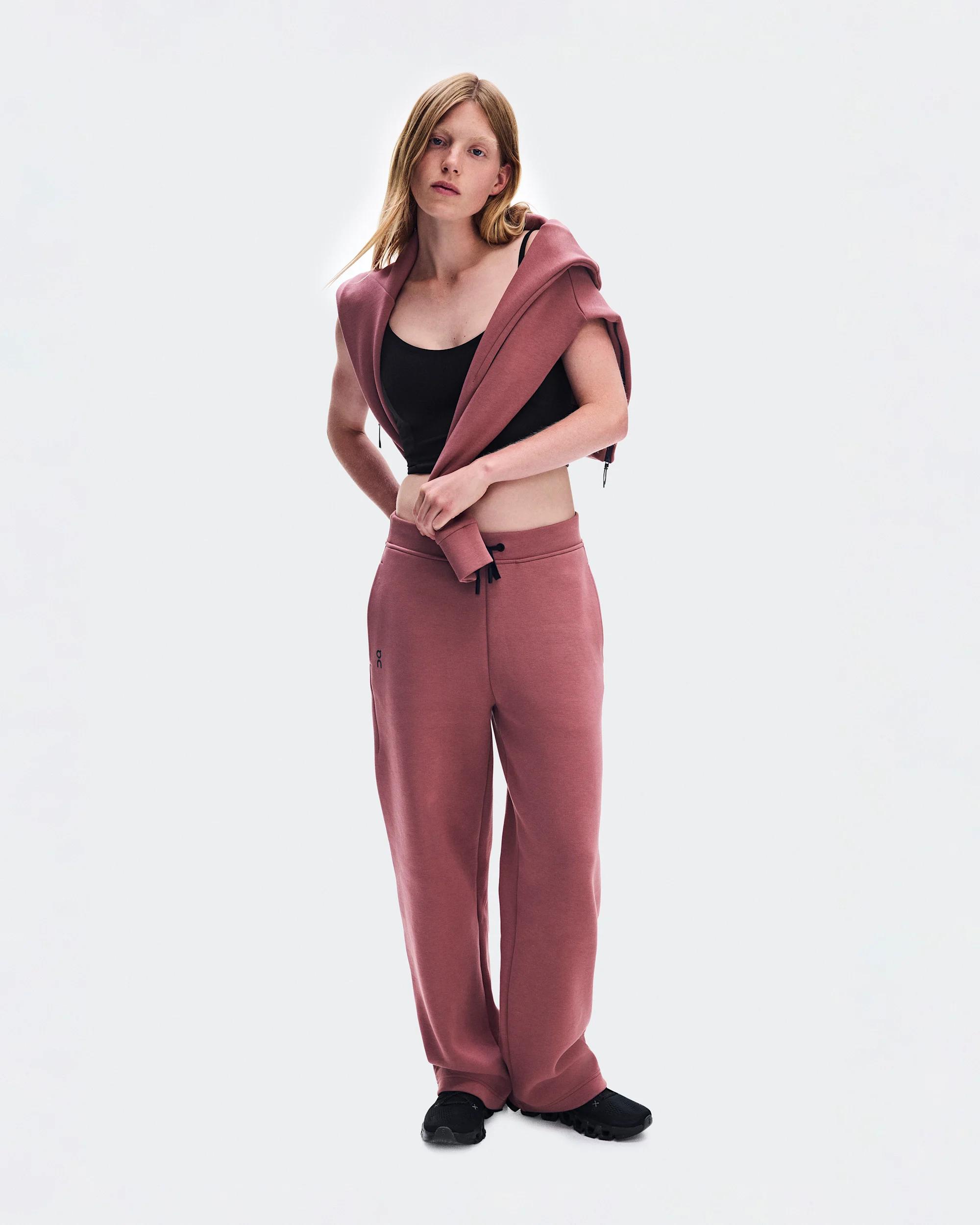 Women's Focus Tech Sweatpants Barberry - thumbnail 5