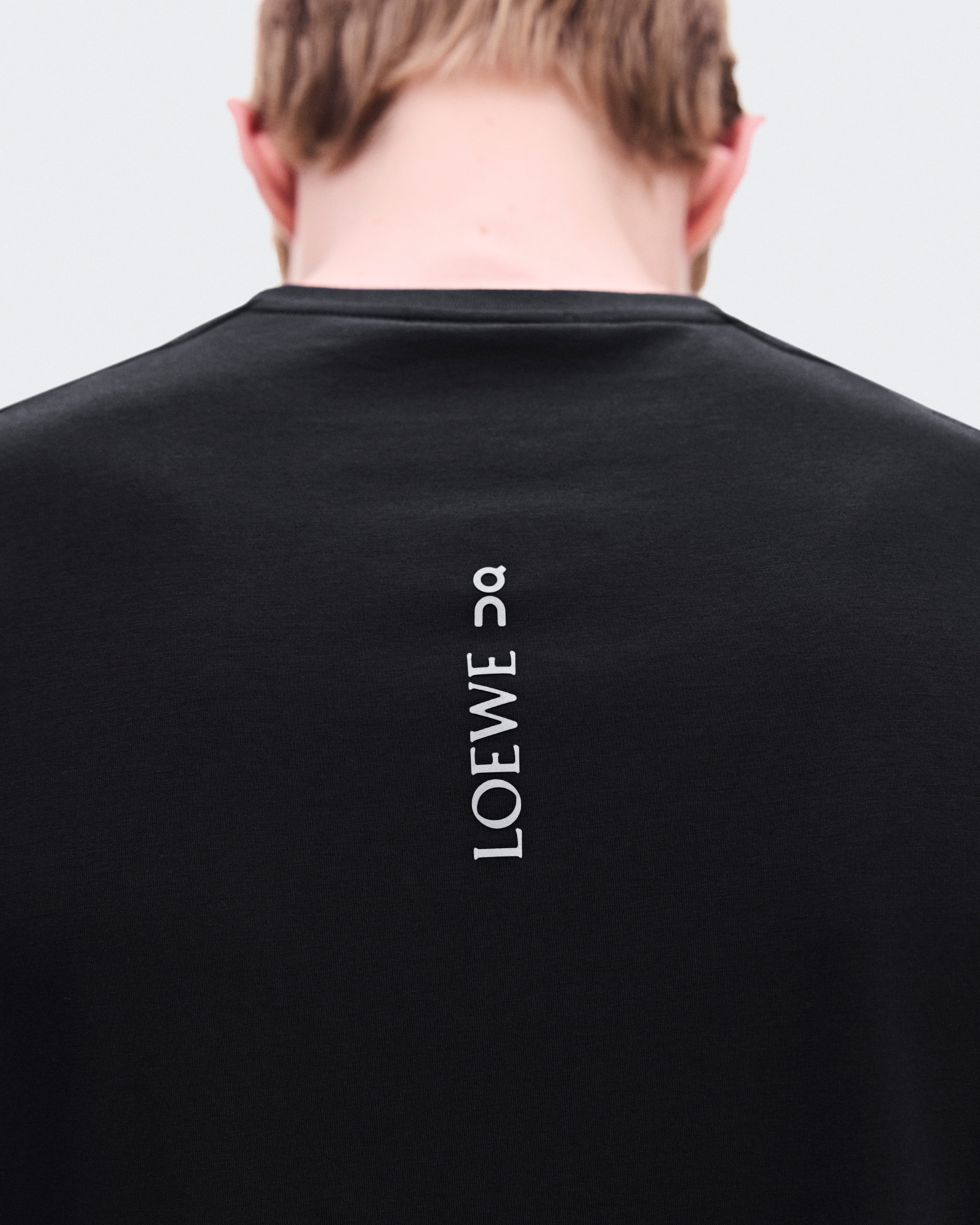 Men's T-Shirt LOEWE | Black | On Japan
