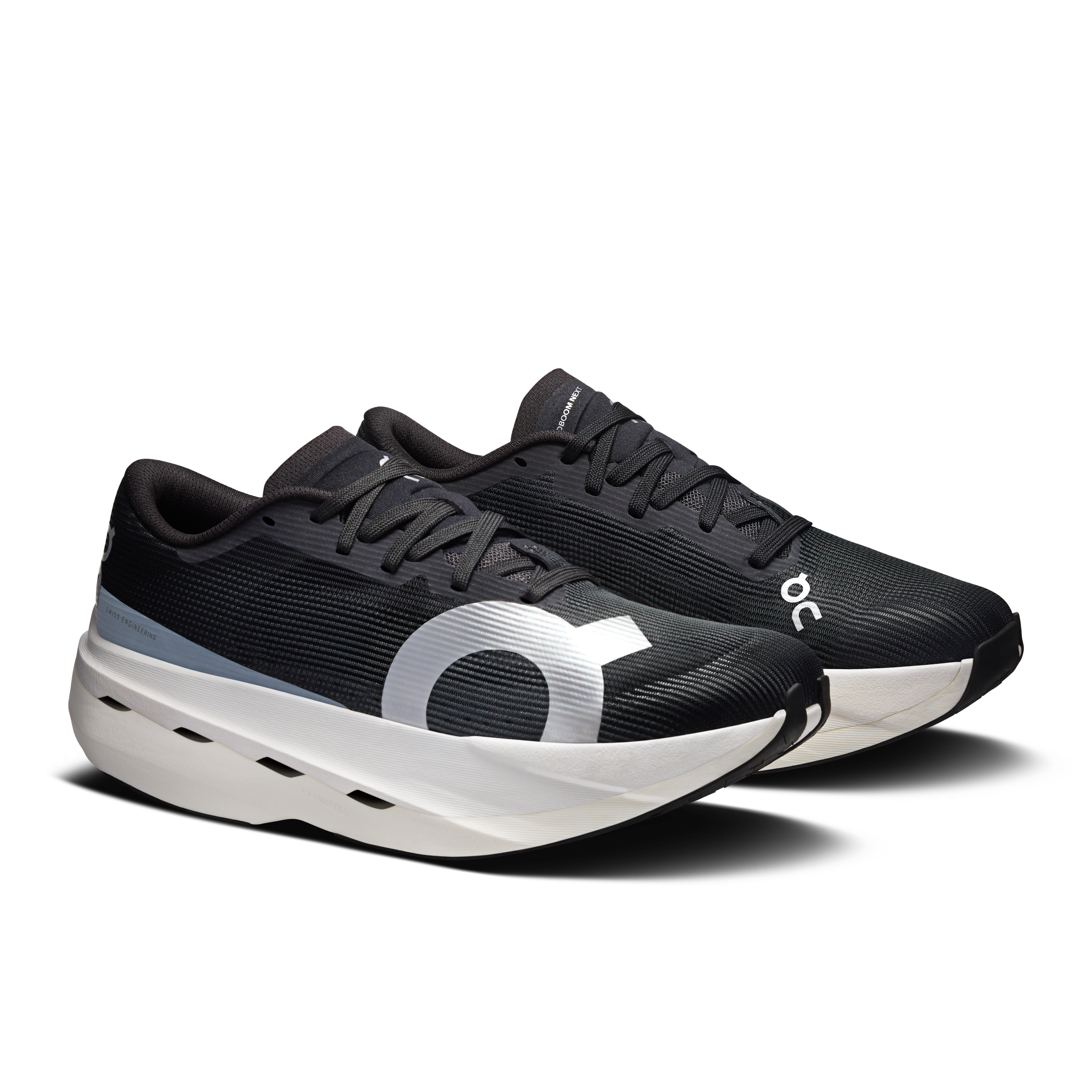 On Cloudboom Volt White & Black Femme Running sur route Chaussures
