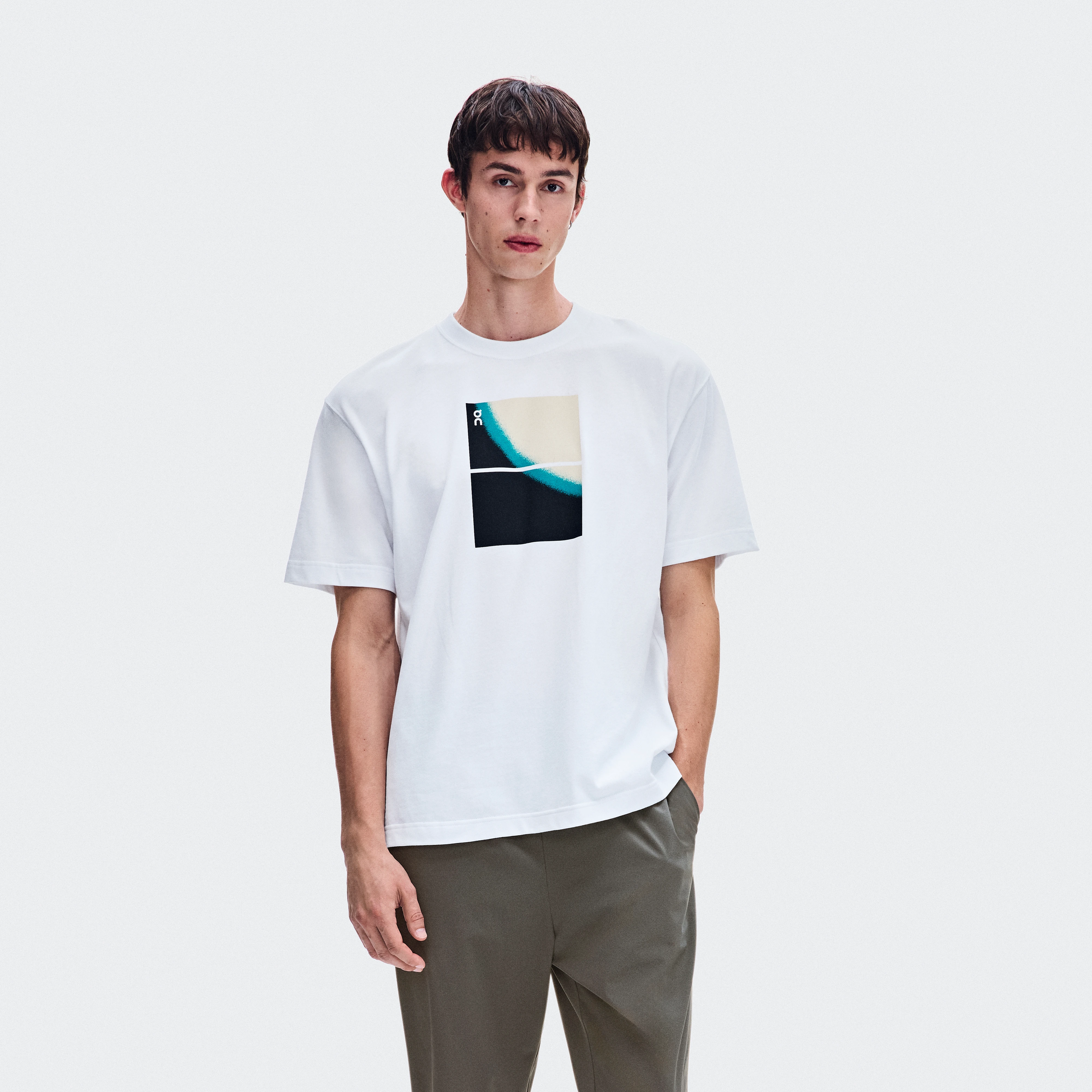 On Club-T Swing White & Jay Hombre – Inspirada en el tenis, uso diario Camisetas
