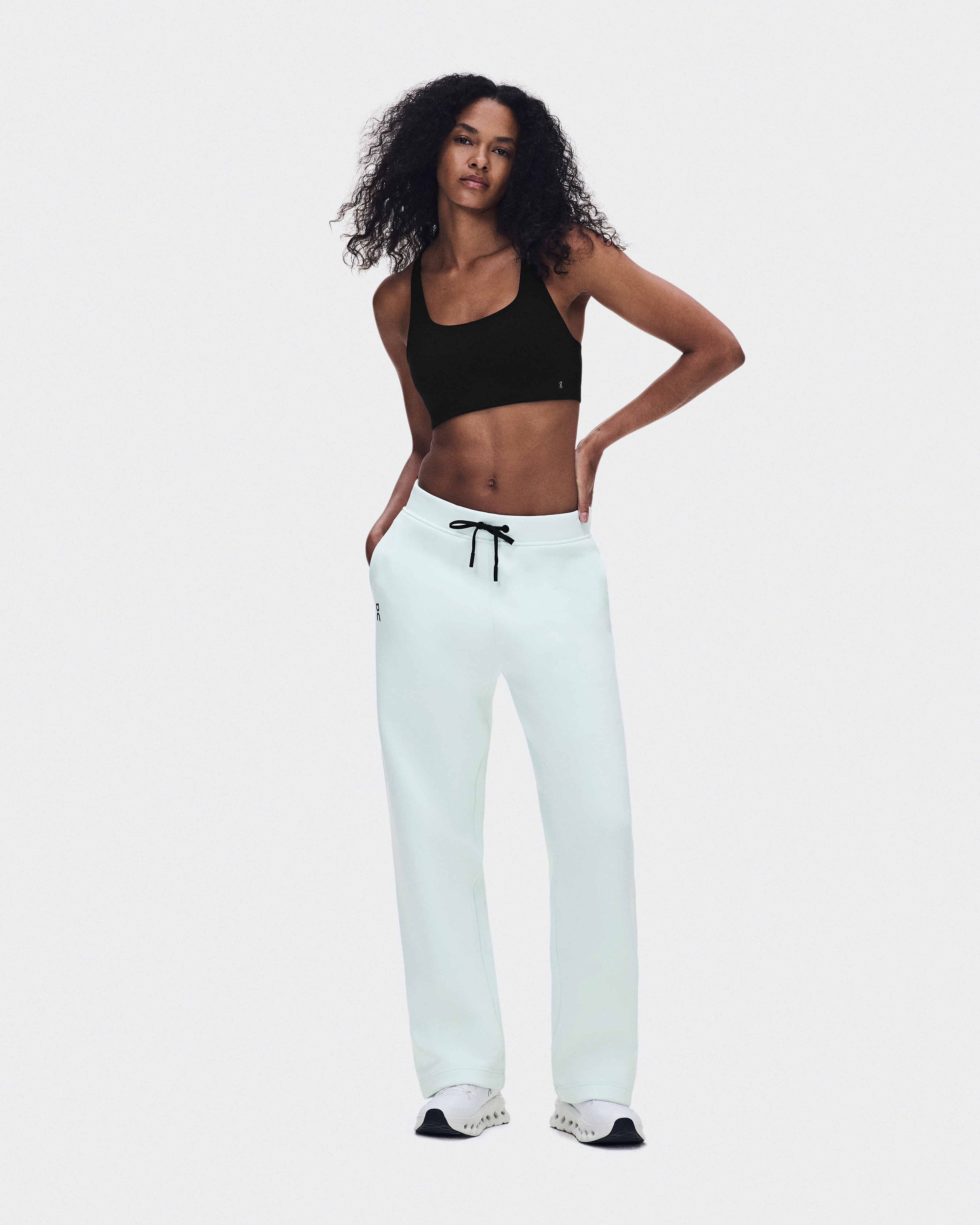 Focus Tech Sweatpants in Flurry