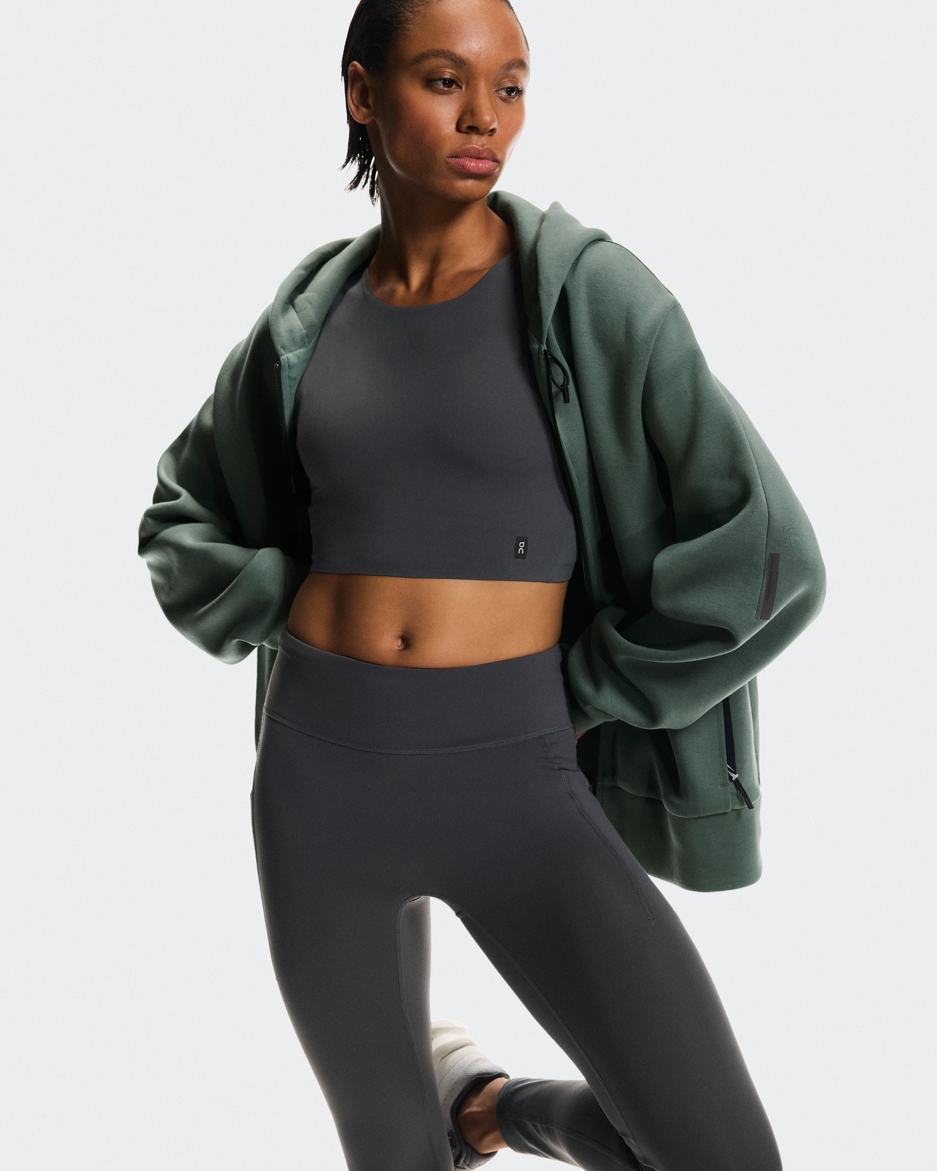 On Focus Tech Zip Hoodie Olive Mujer Sudaderas con y sin capucha