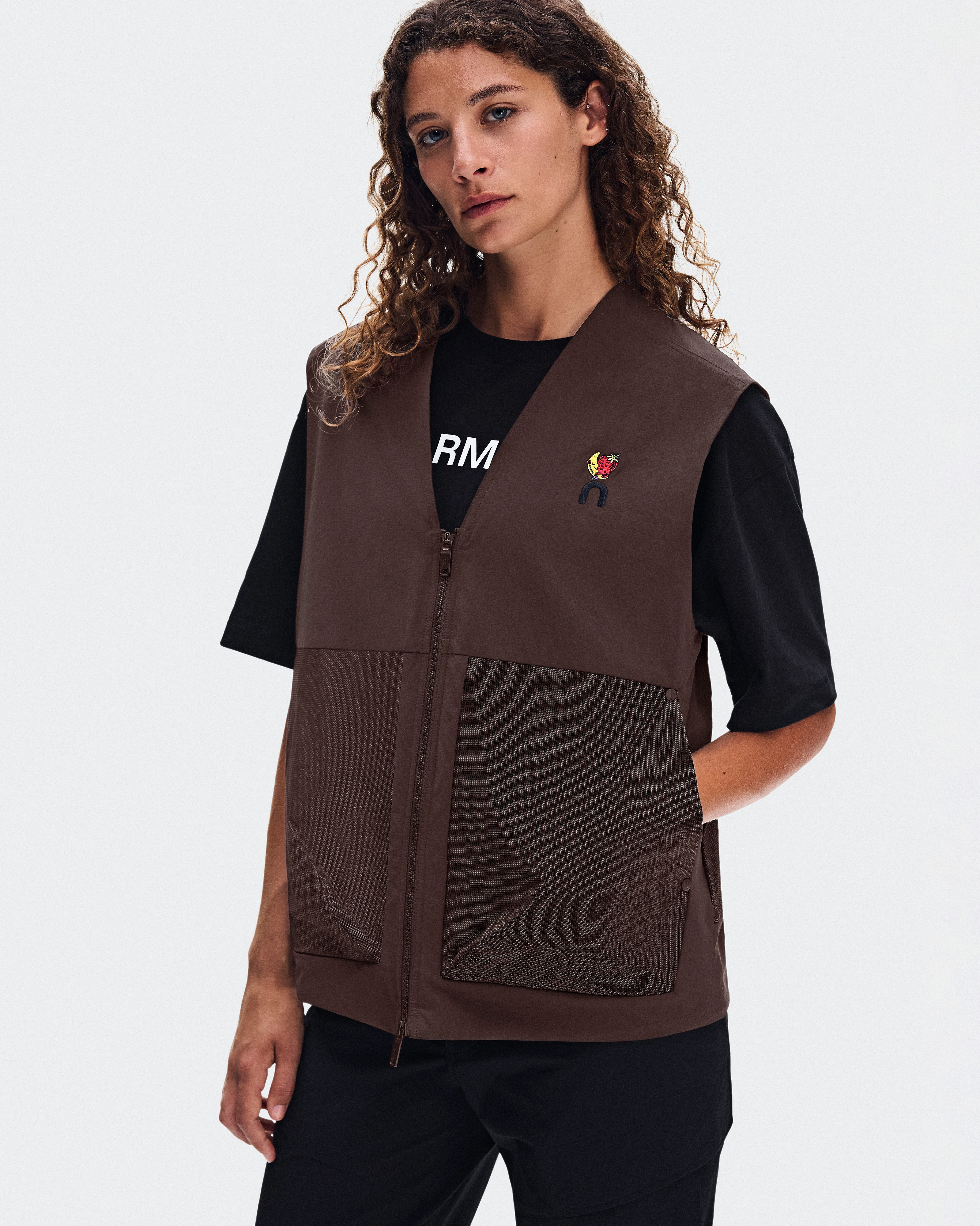On Utility Vest SHG Medjool Unisex Vests