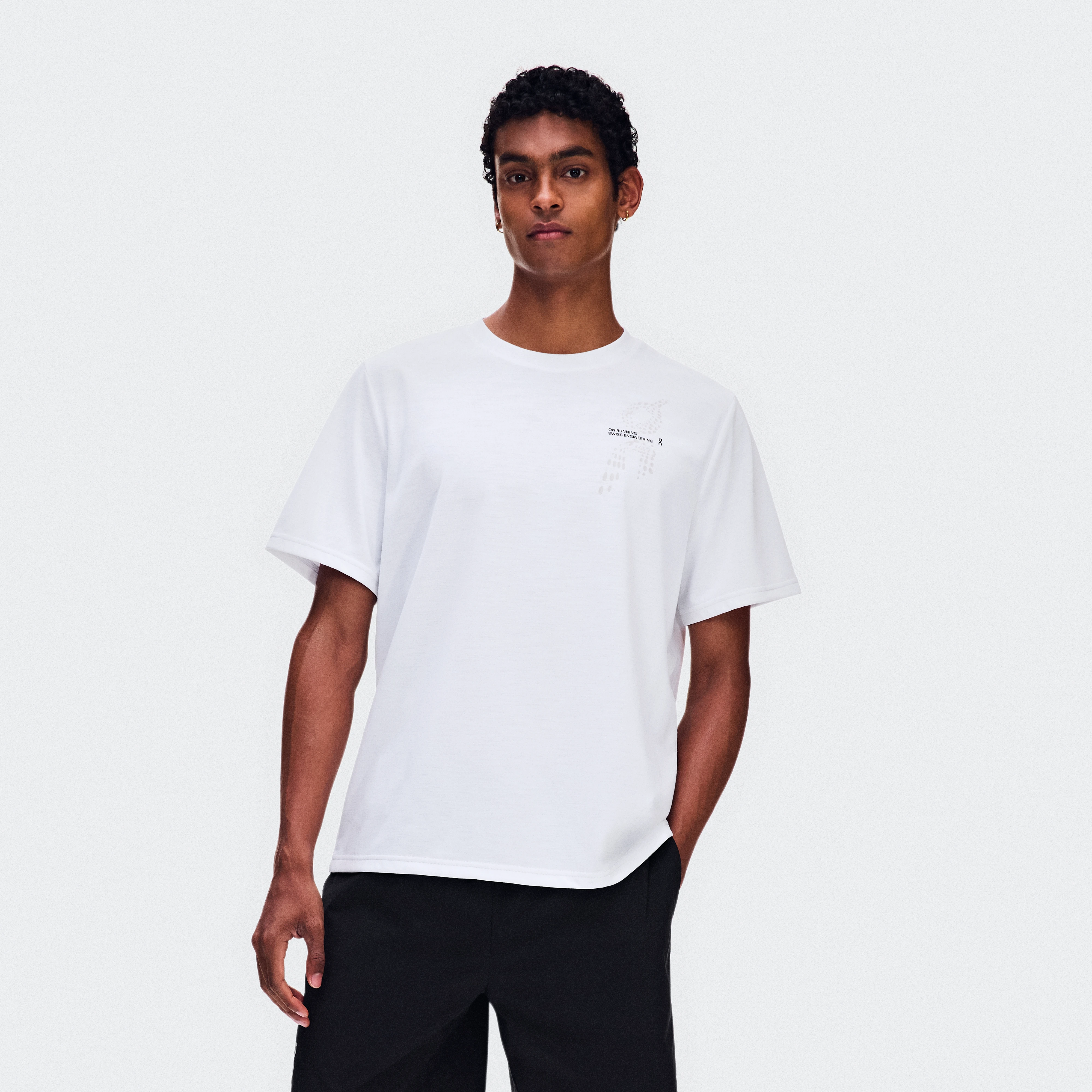 On On Run-T White Homme – Running, training, quotidien Hauts et t-shirts