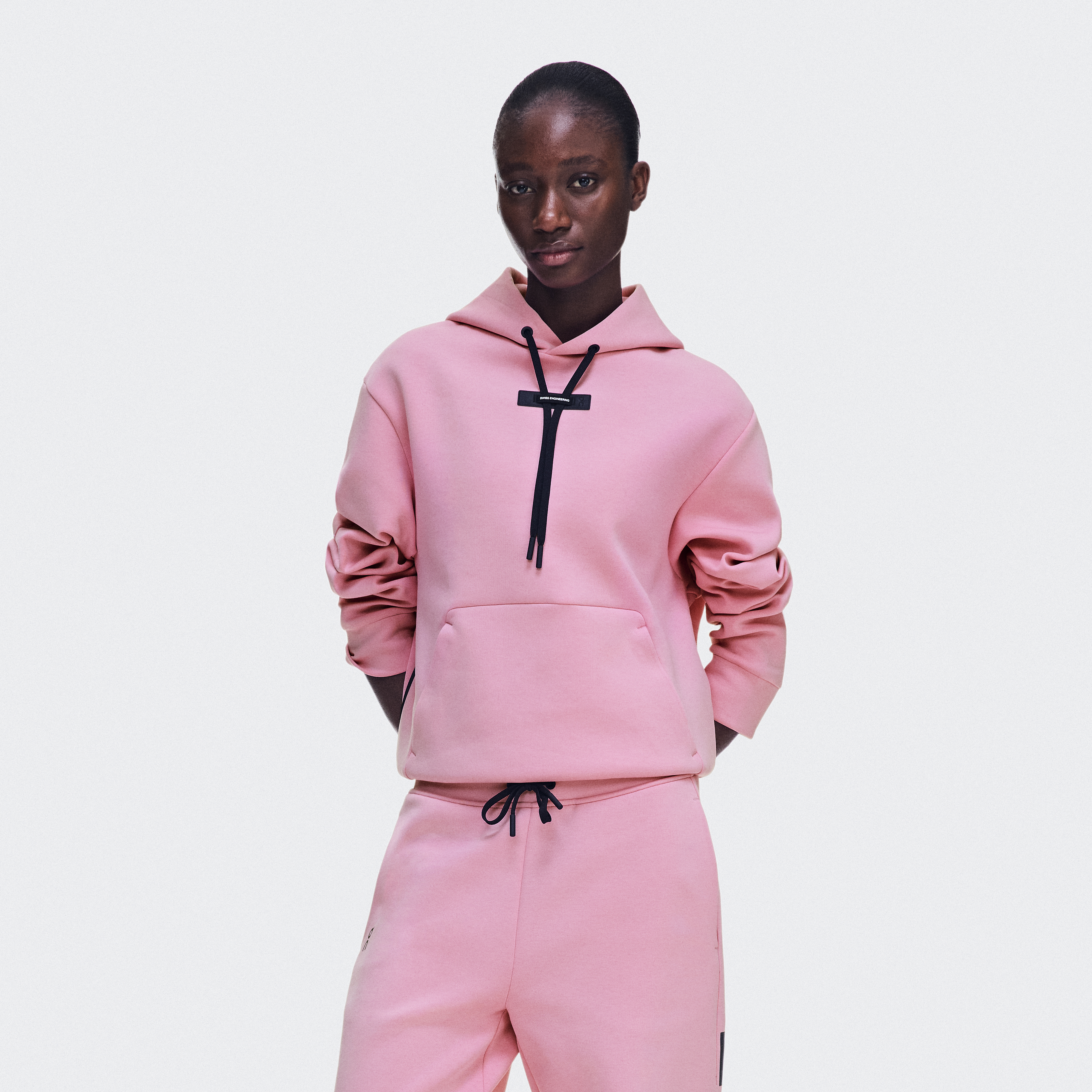 Focus Tech Hoodie in Magnolia