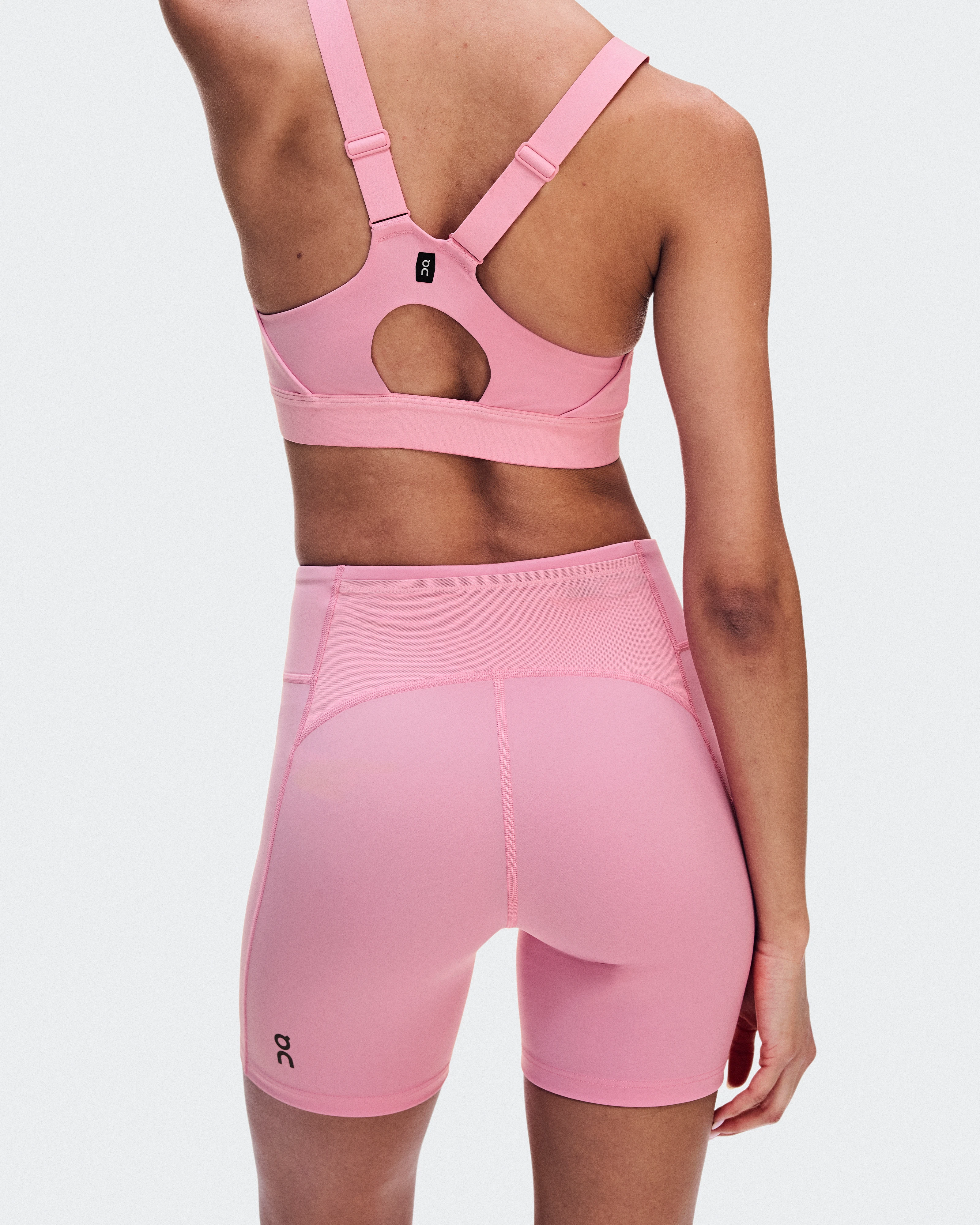 On Performance Tights Short Magnolia Women Tights
