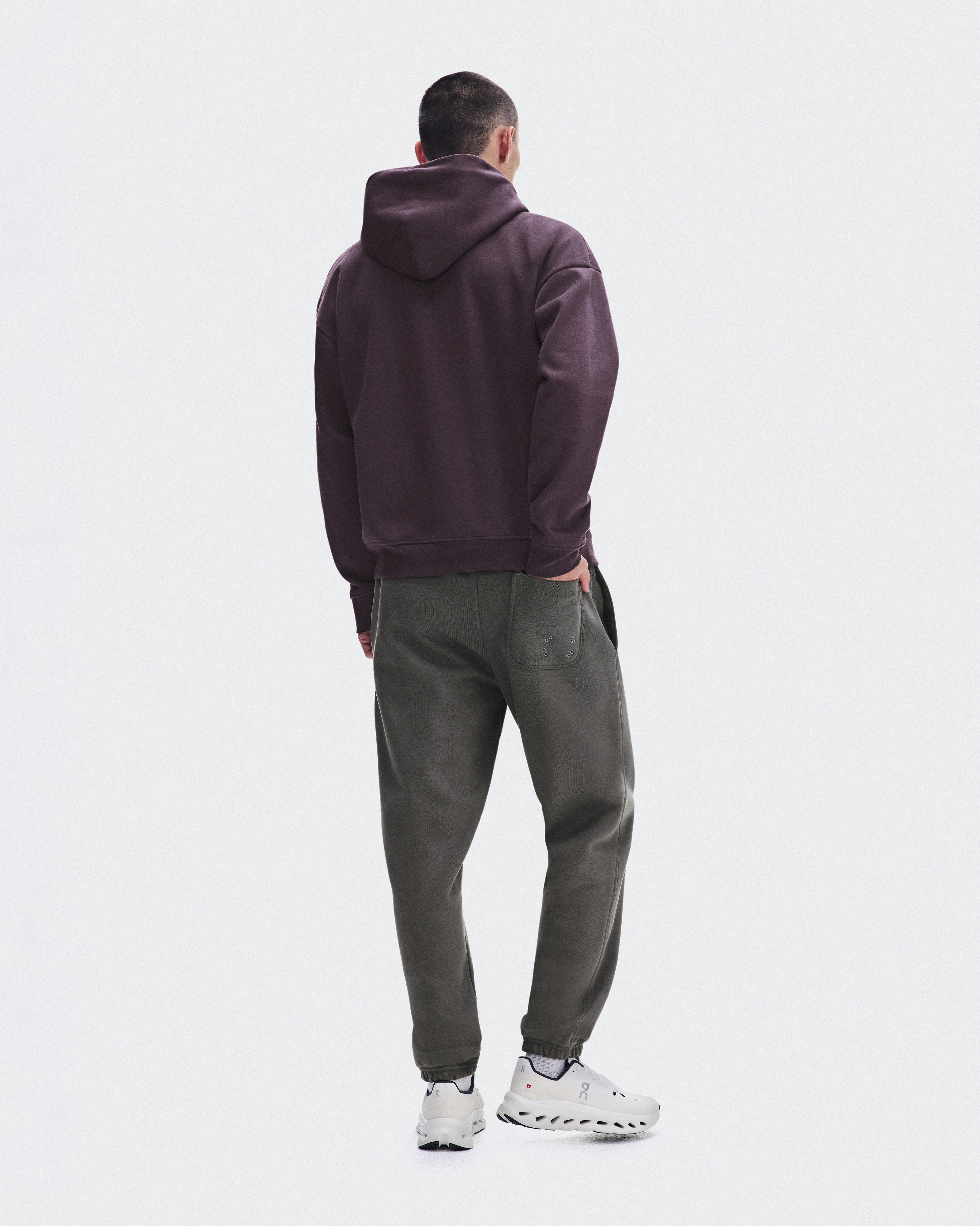 【限定品】EMONSTANCECLUB パンツ メンズ Club Collective Pants | グレー | On 日本