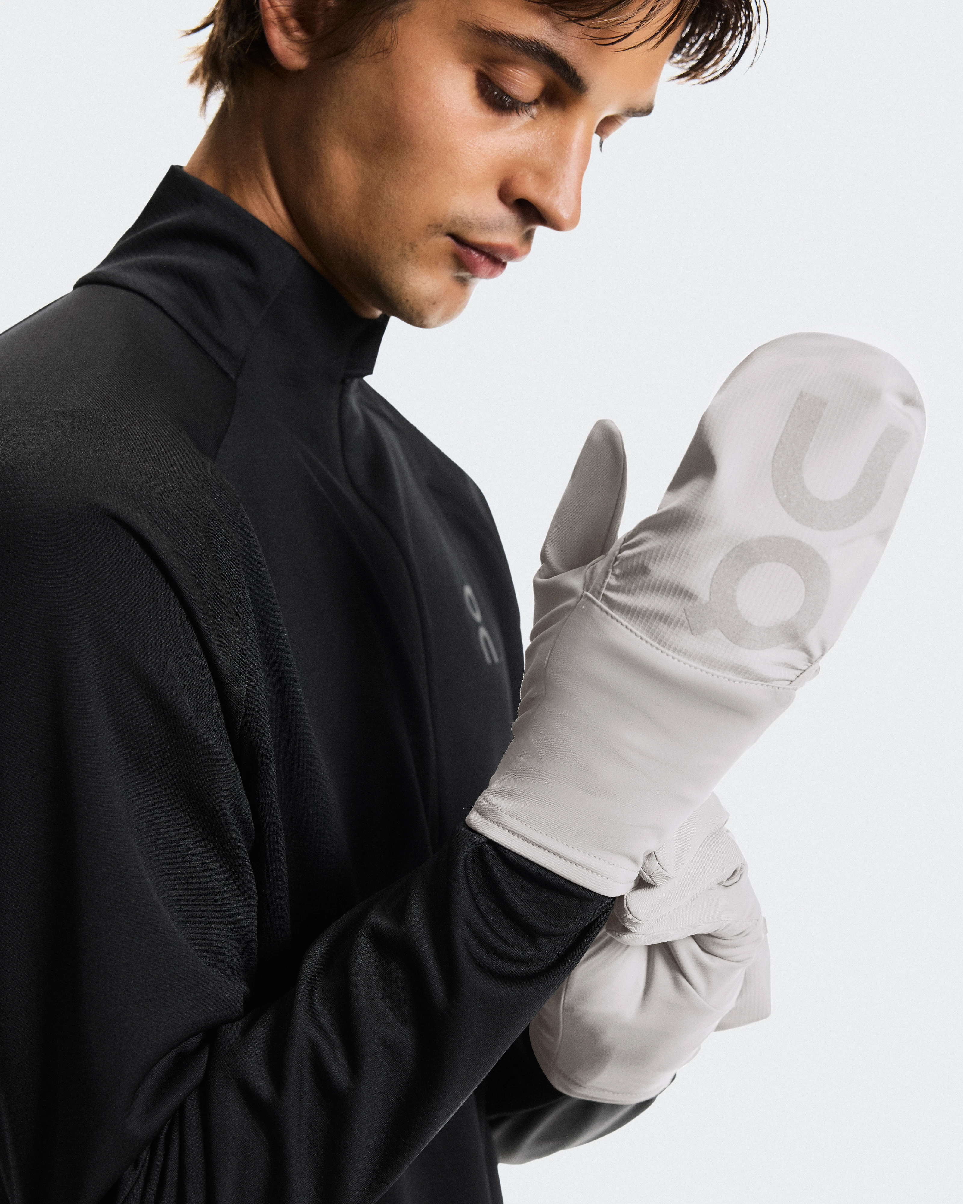 On Core Glove Alloy オールジェンダー グローブ