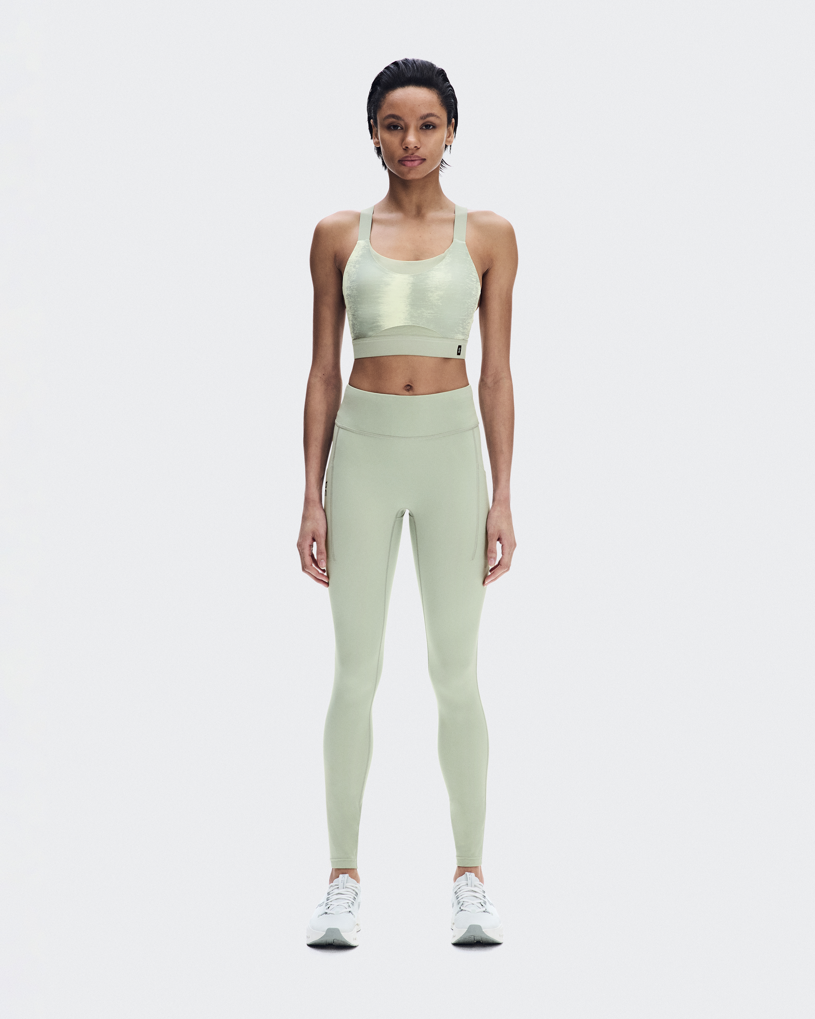 Performance Bra Terra in Seedling/Tin