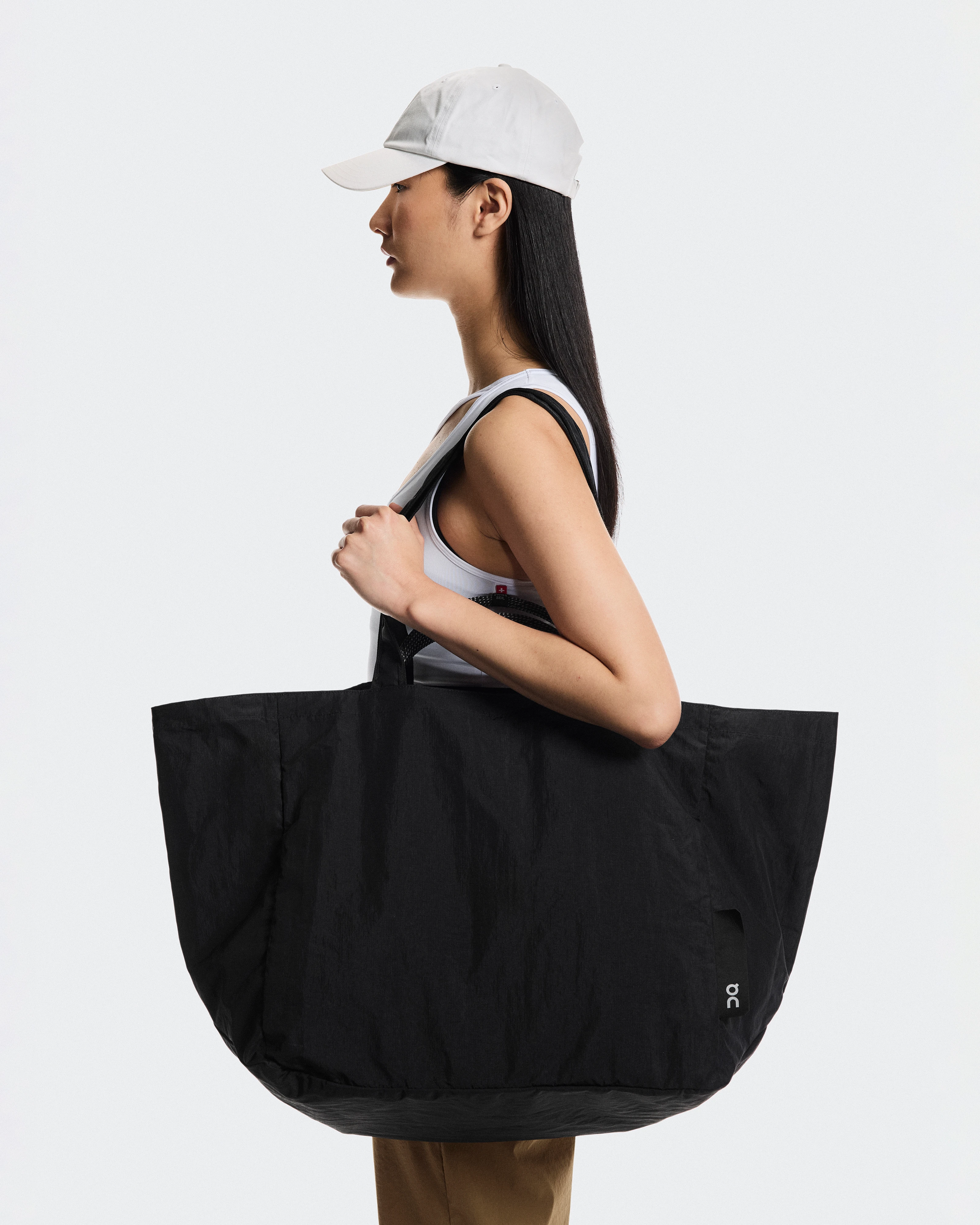 On Cargo Pack 60L Black Unisex Bags