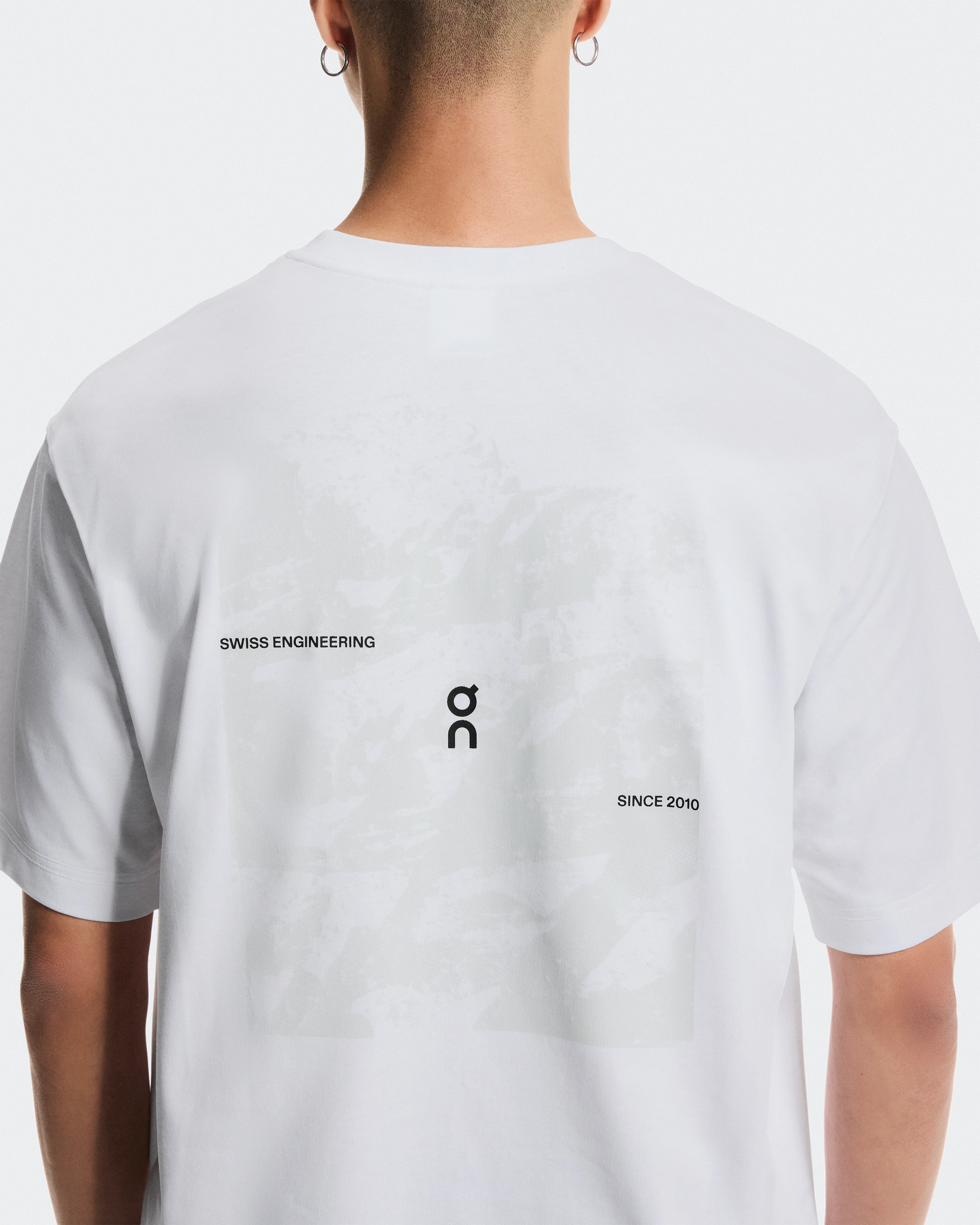 On Club Collective-T Geo White Men Tops and t-shirts