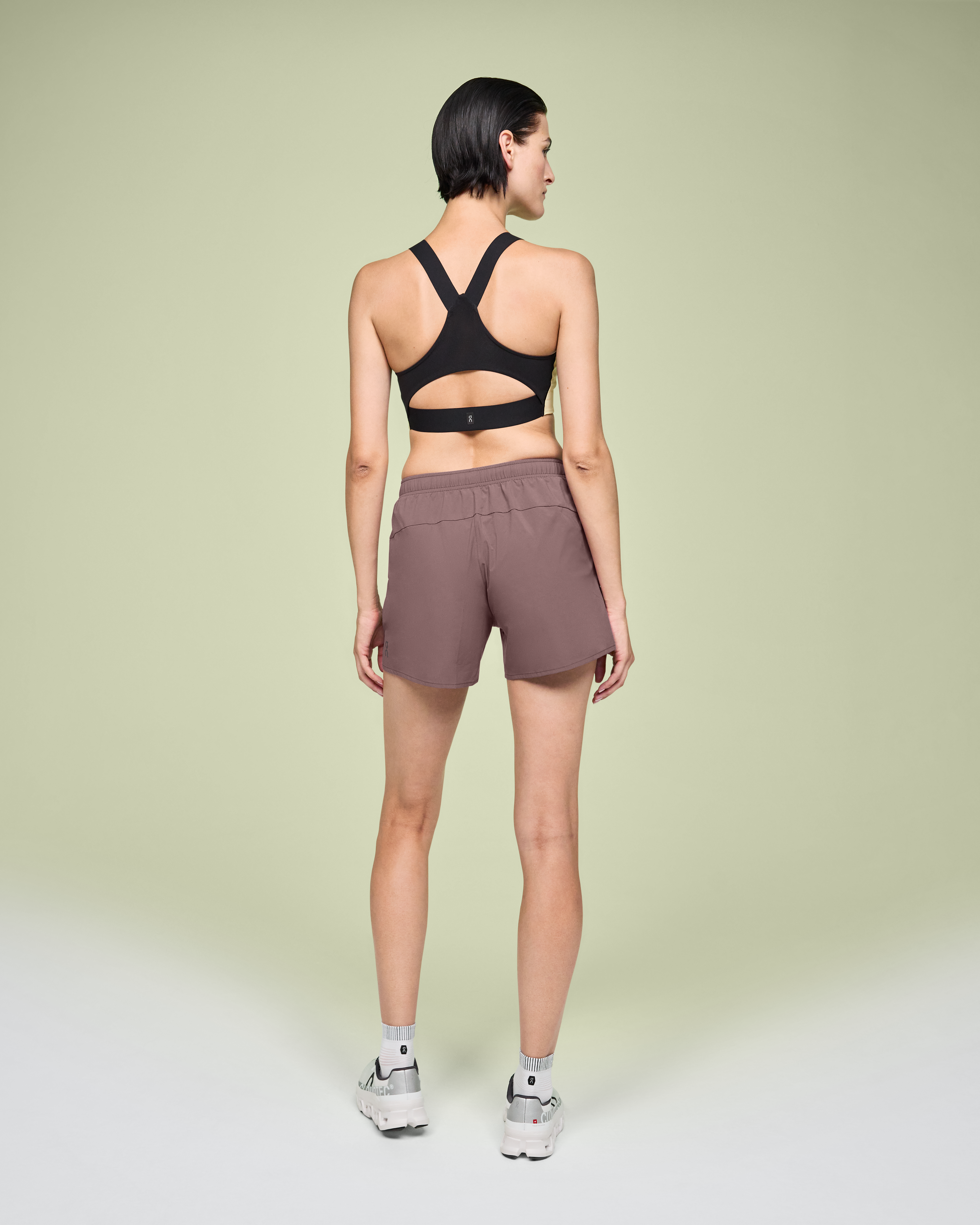 On Essential Shorts Grape Femme Shorts