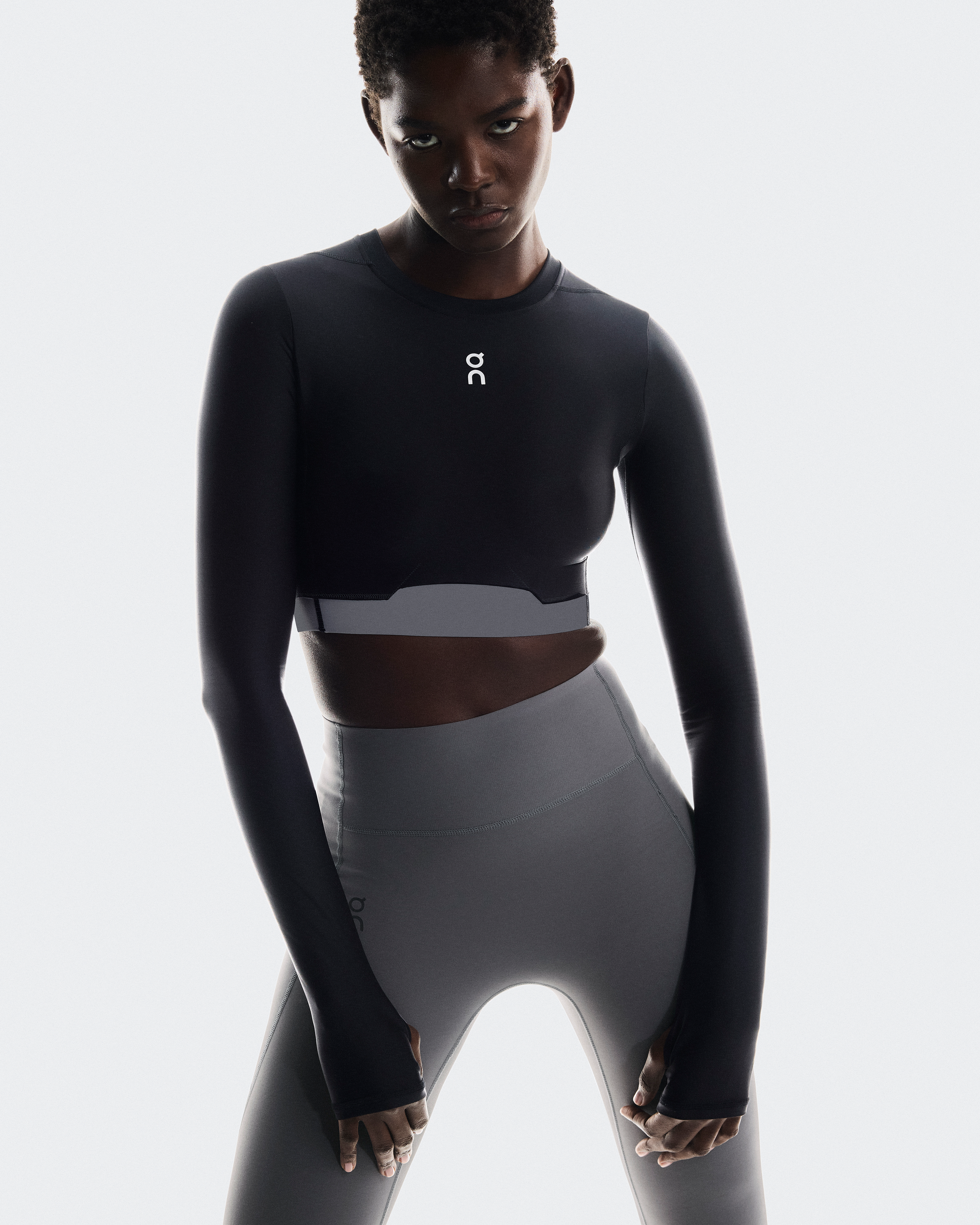 Train Long Sleeve Cropنحيف / Black / L
