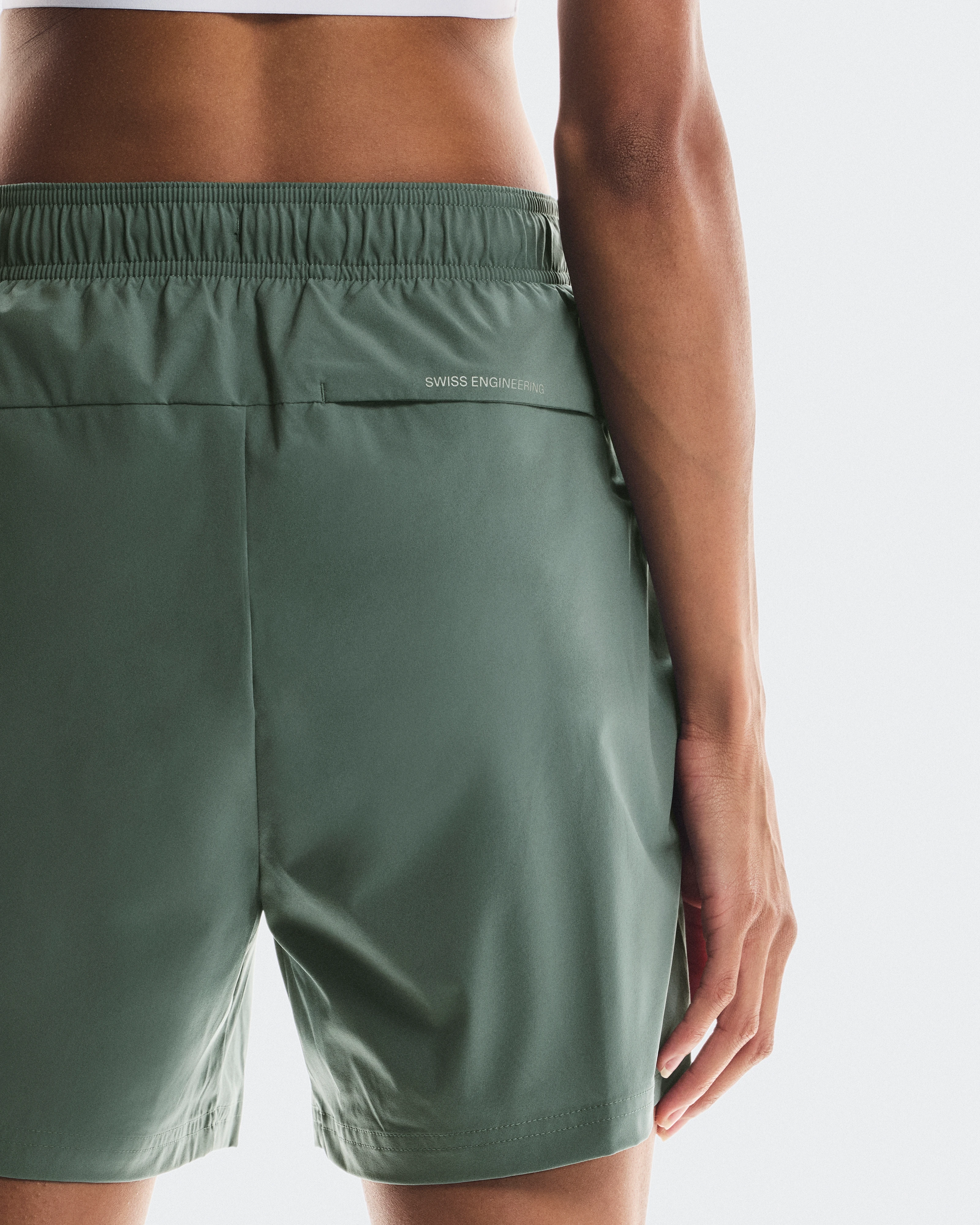 On 5" Core Shorts Olive Women Shorts
