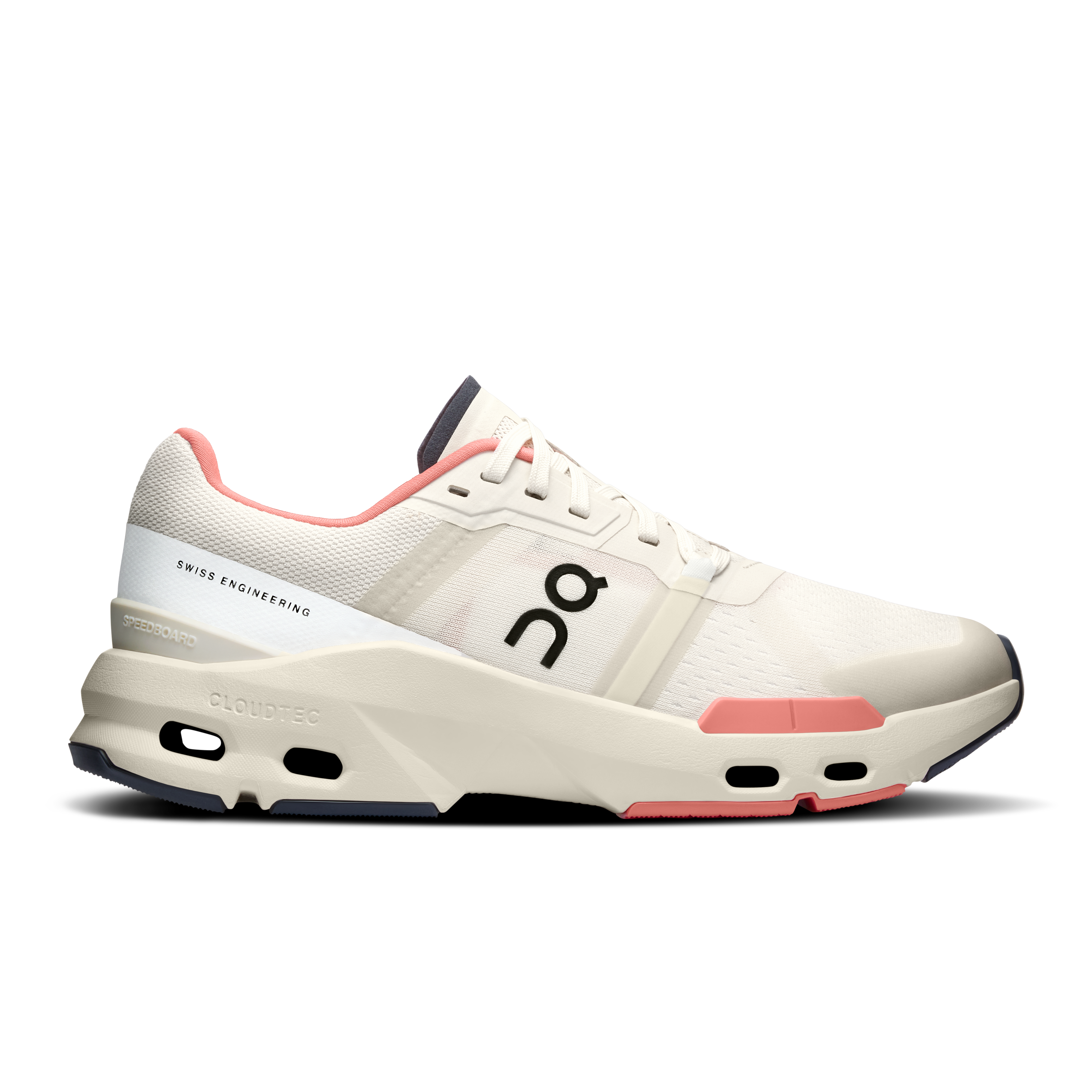 Cloudpulse Gym Shoe in Cream/Salmon