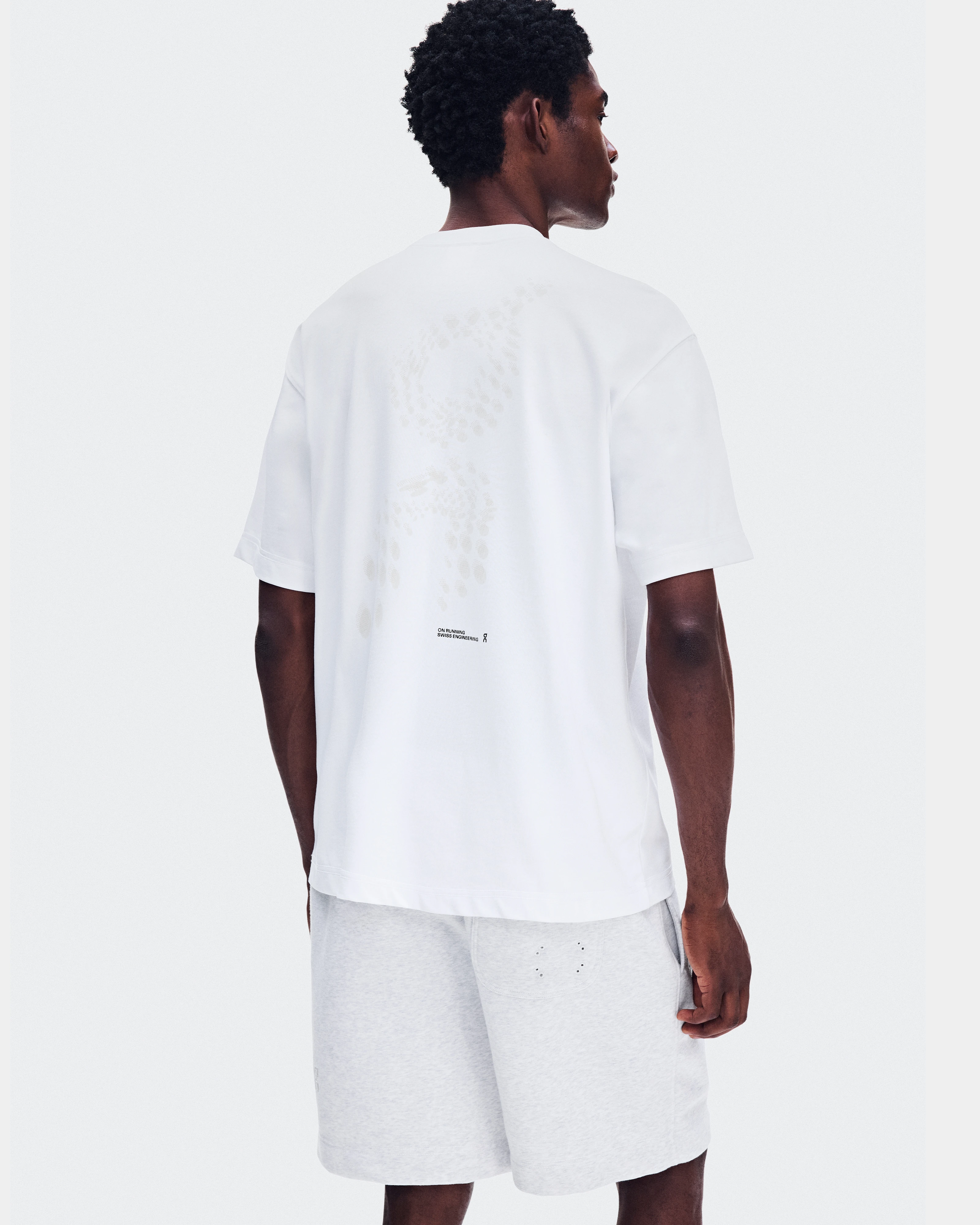 On Club Collective-T Runner White Men Tops and t-shirts