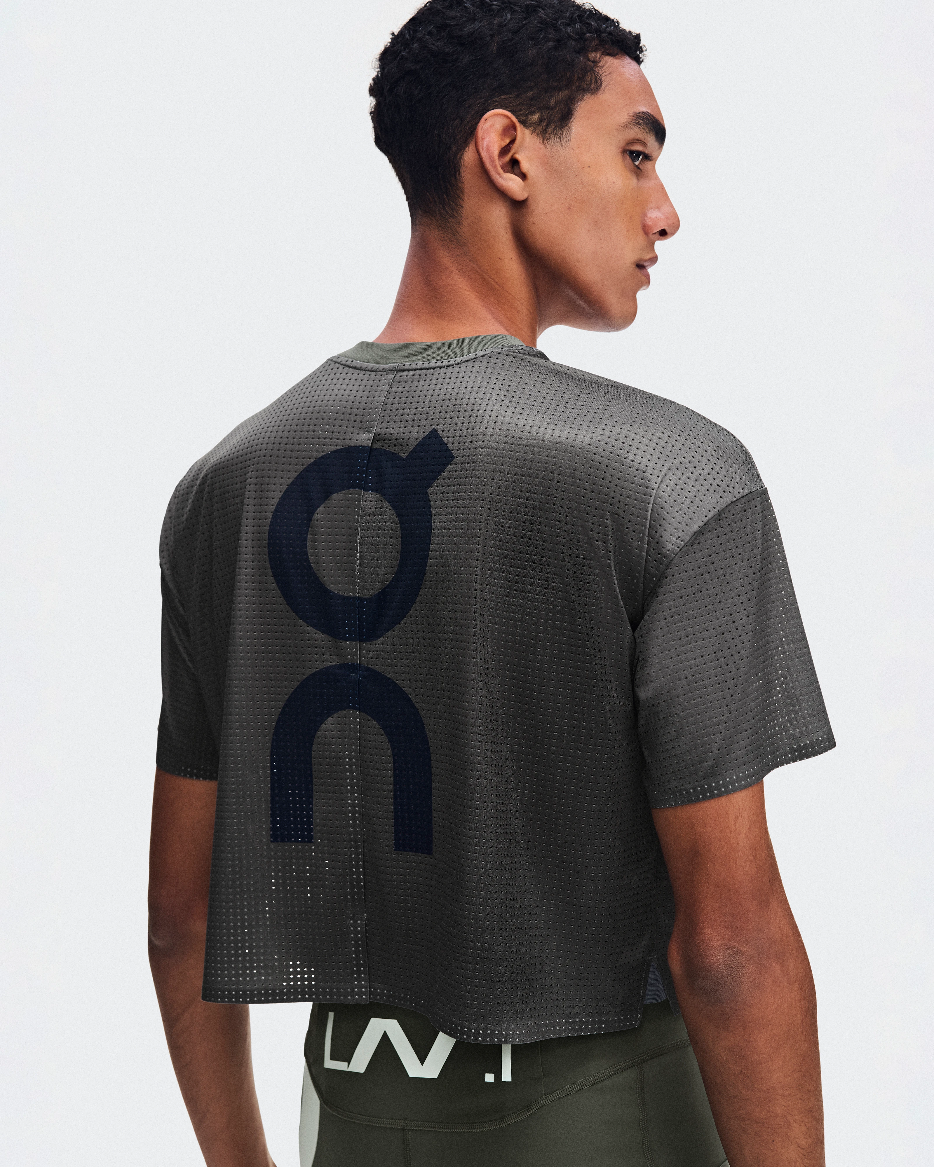 On Cropped Run-T LN1 Mire Unisex – Running, Racing Tops and t-shirts
