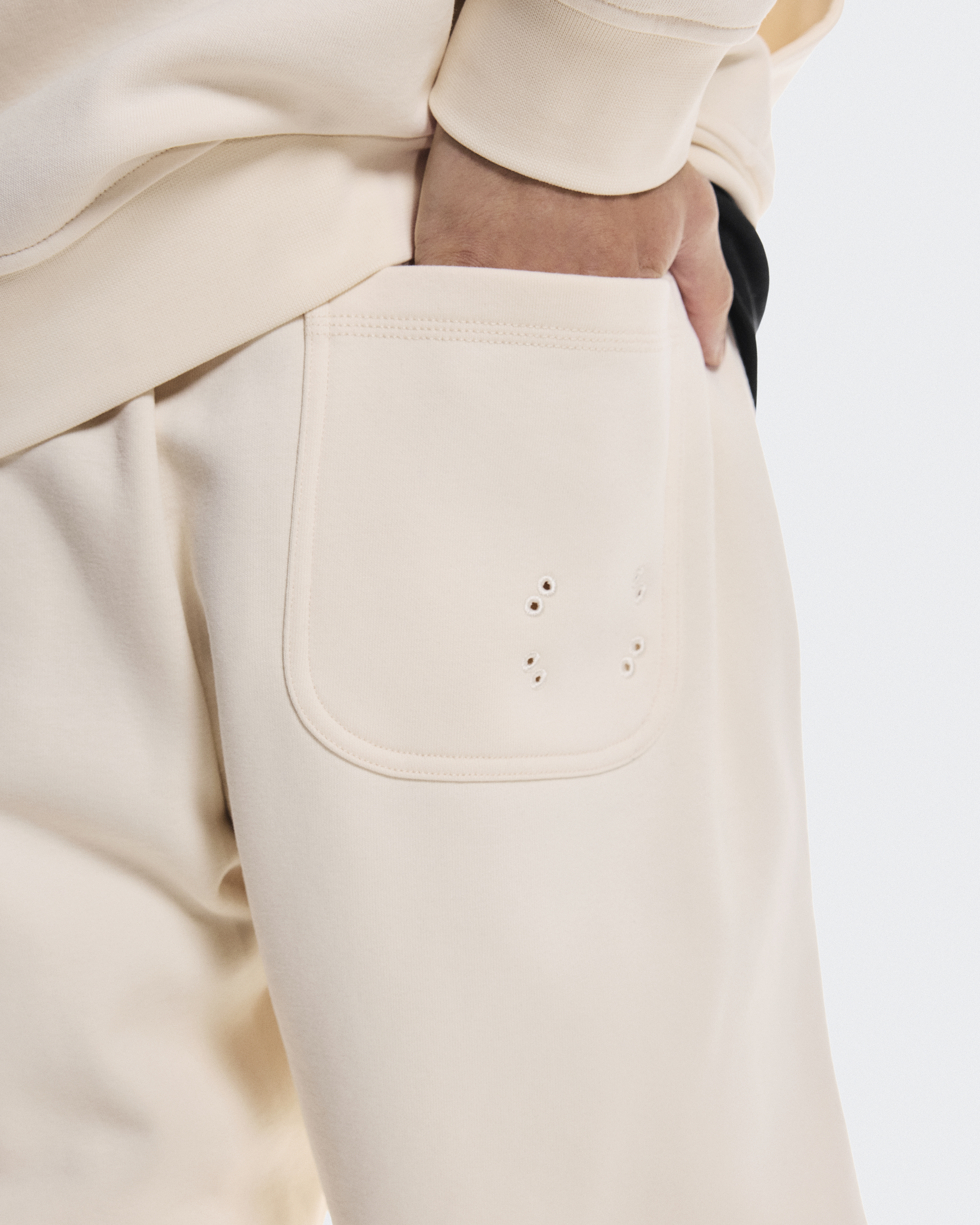 メンズ Club Collective Pants | ベージュ | On 日本