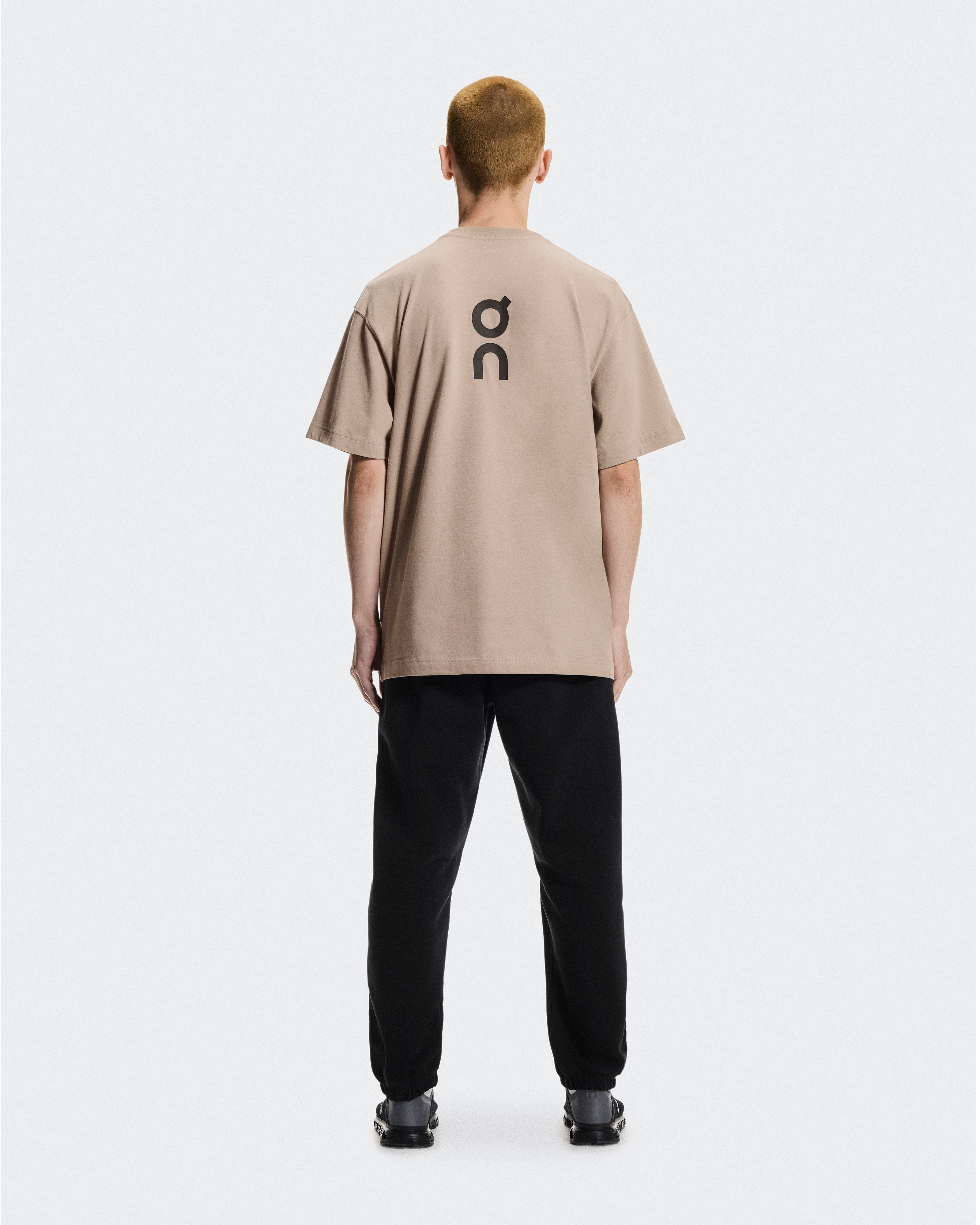 On Club-T Desert Men Tops and t-shirts