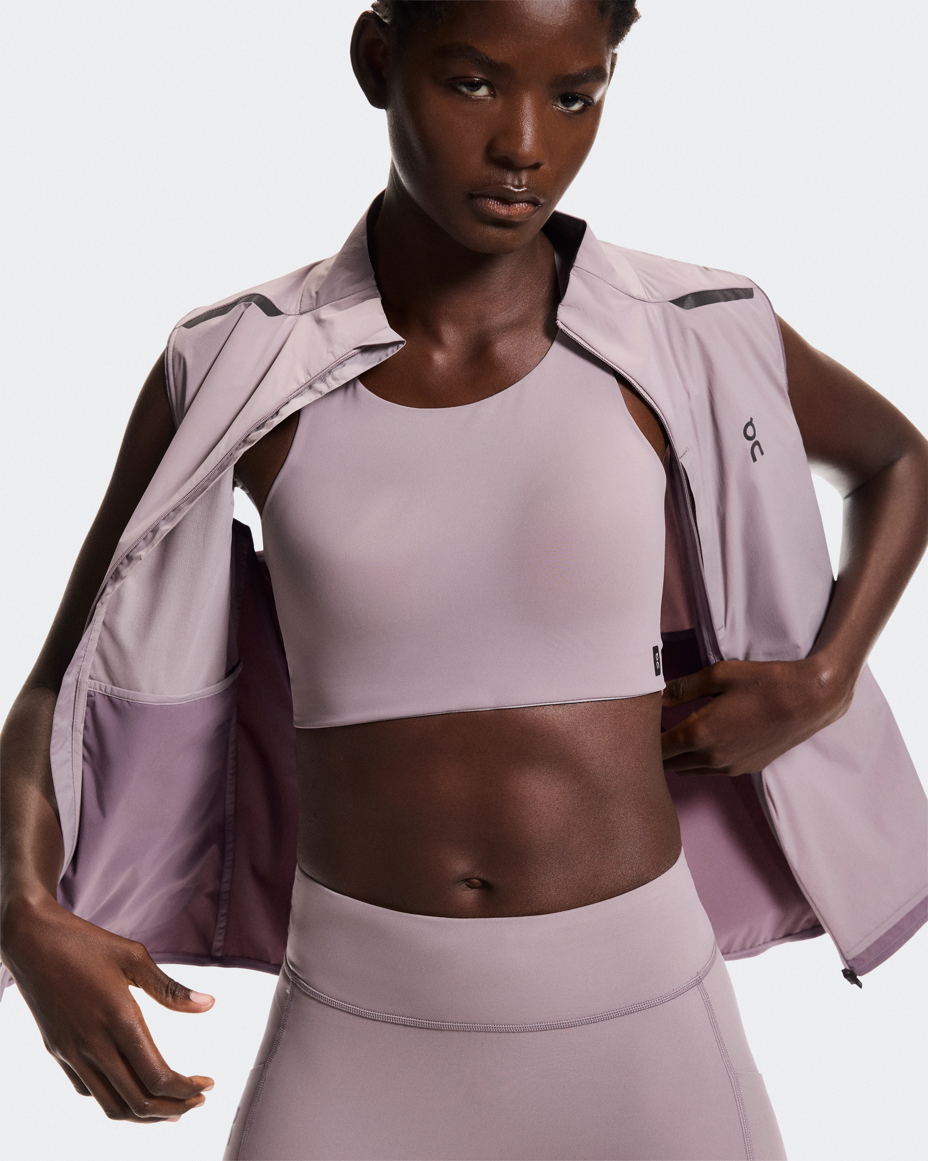 On Weather Vest Heron & Gobi Women Jackets