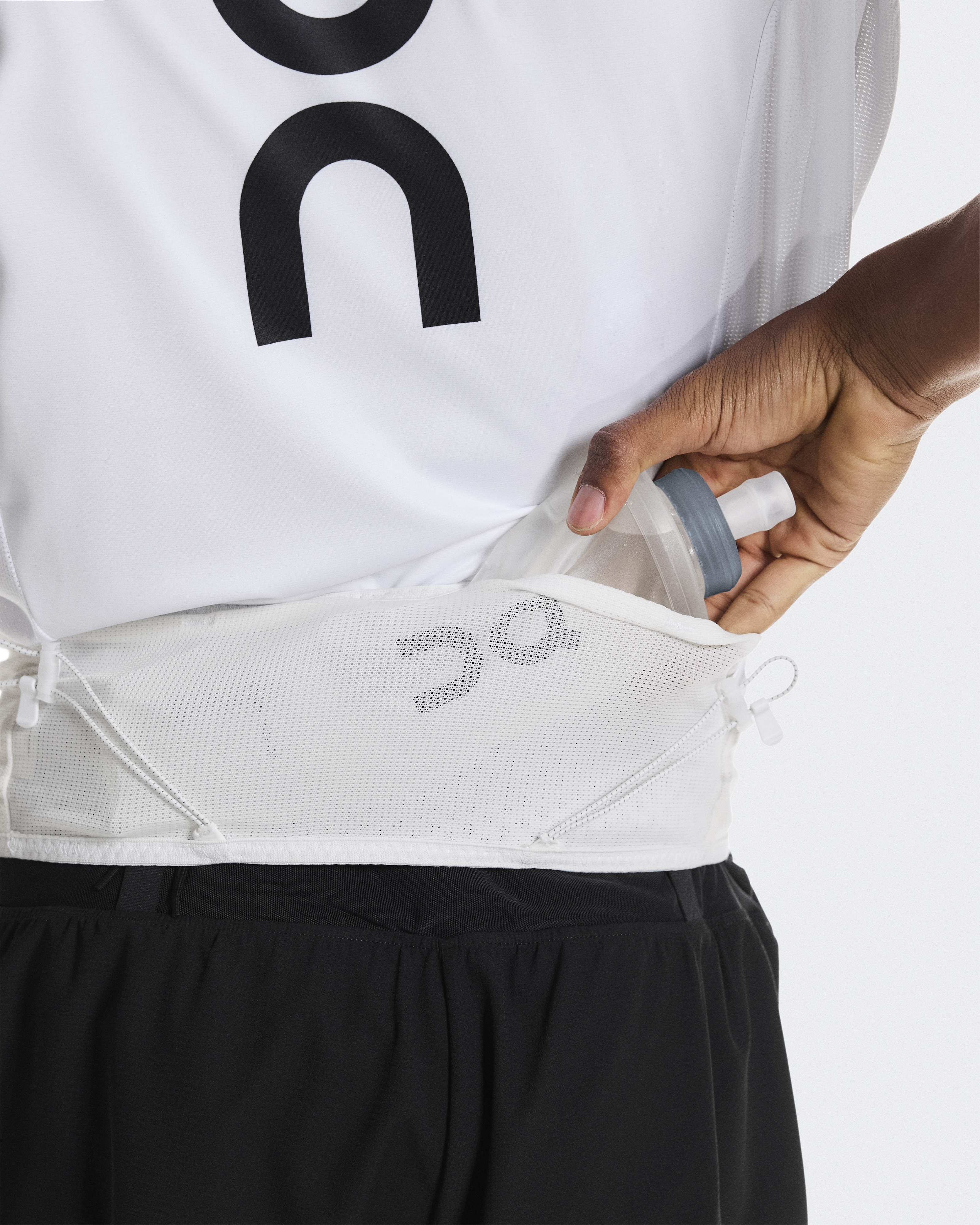 Ultra Belt 2L | ホワイト | On 日本