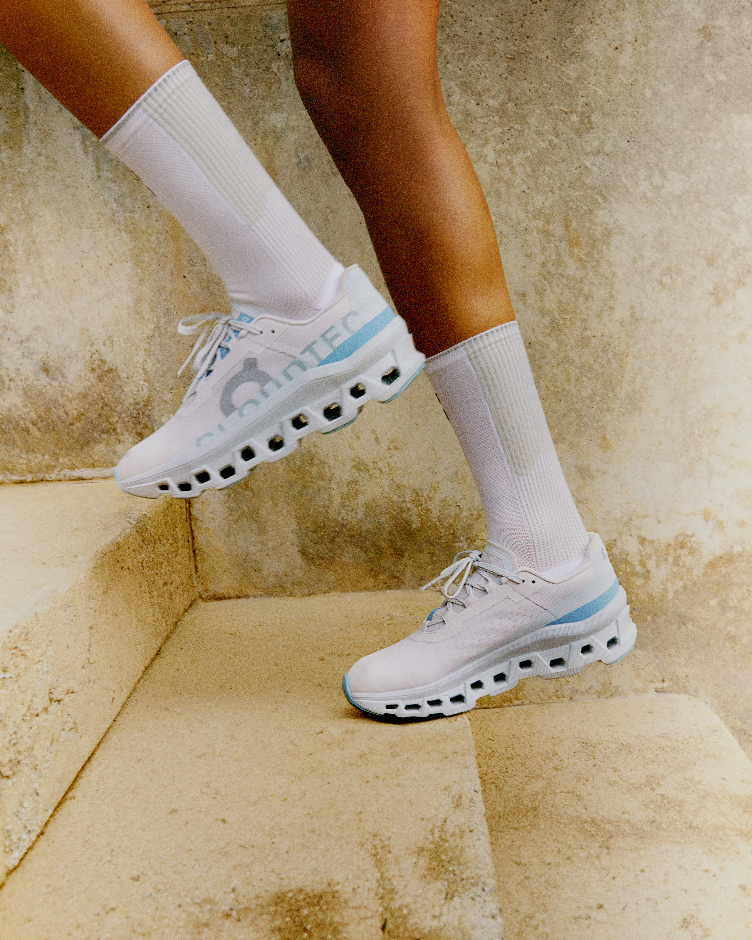 ウォーキング・ランニングウェア ON ClUdsudsurfer MAX W25size ウィメンズ Cloudsurfer Max | On 日本