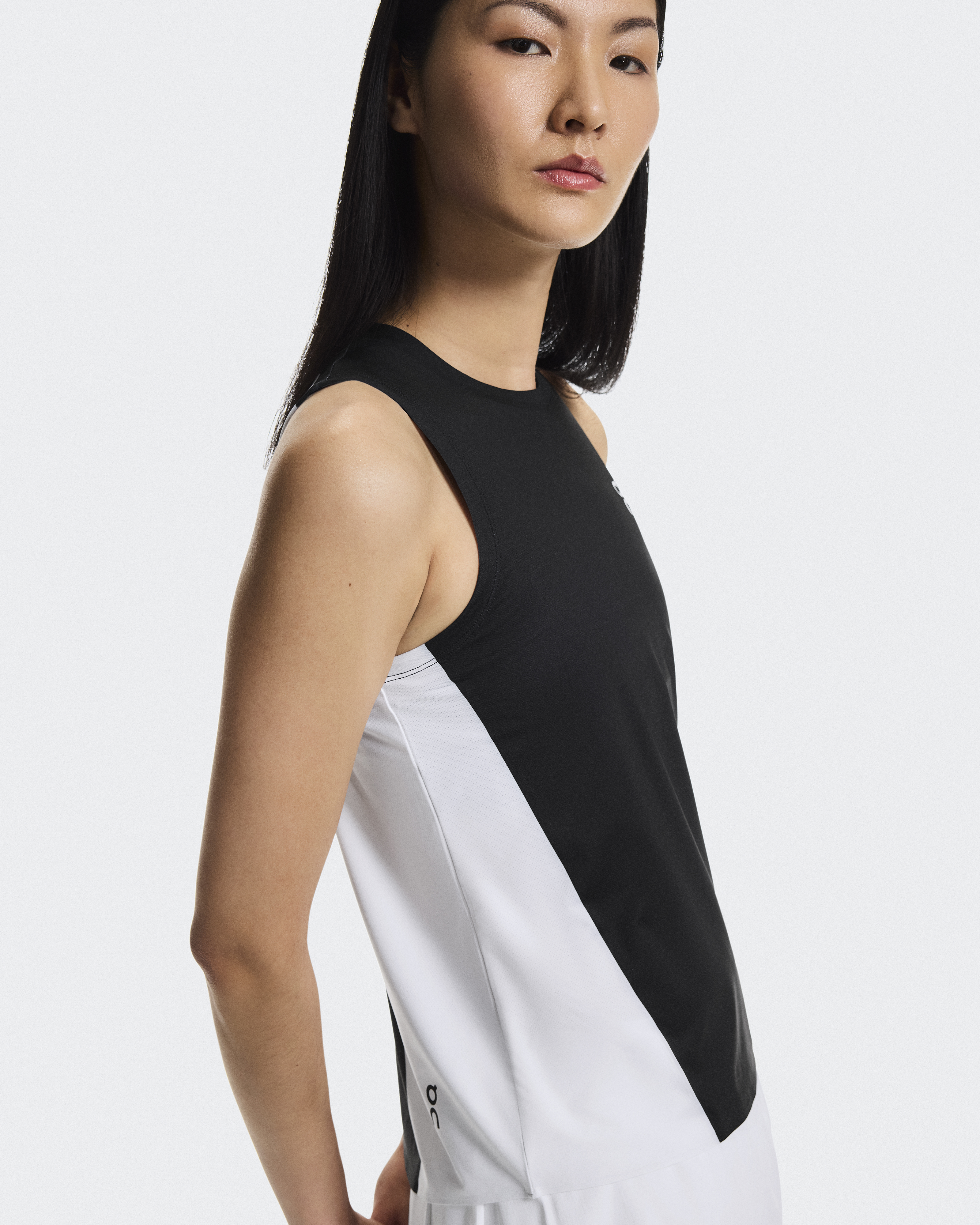 Women's Court Tank | Black & White | On United States