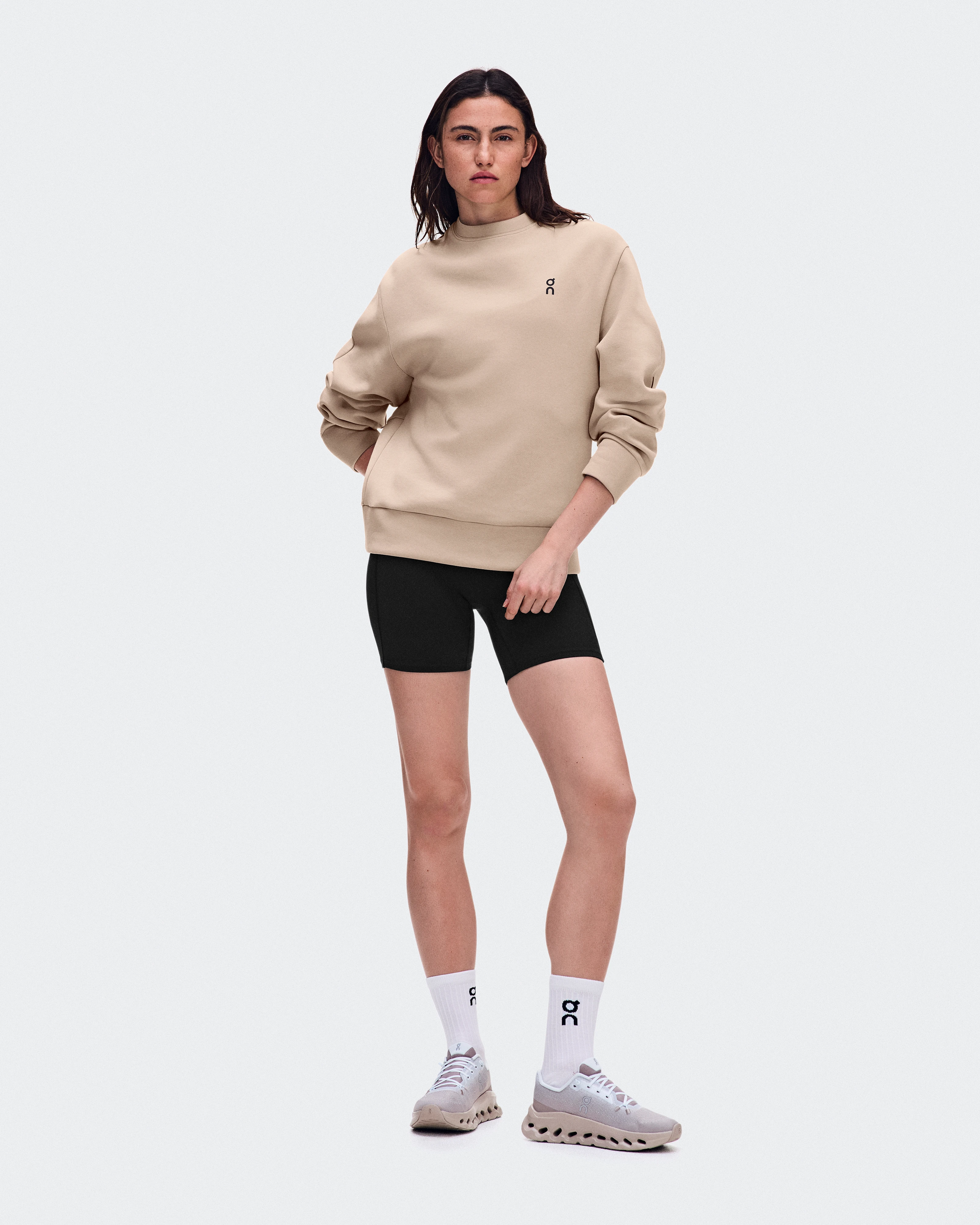 On Focus Tech Crew Desert Women Hoodies and sweatshirts