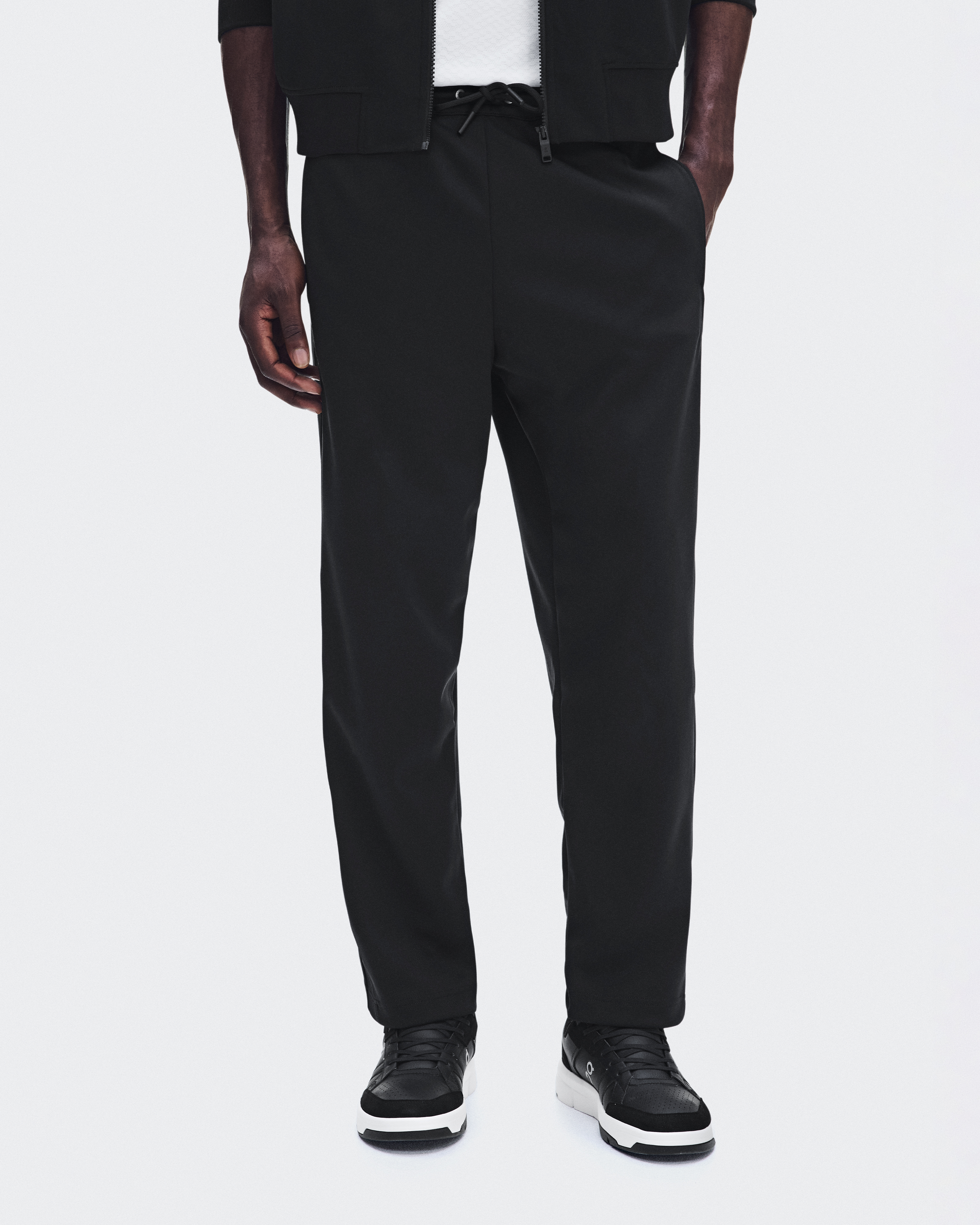 Men's Courtside Pants | Black | On Latvia