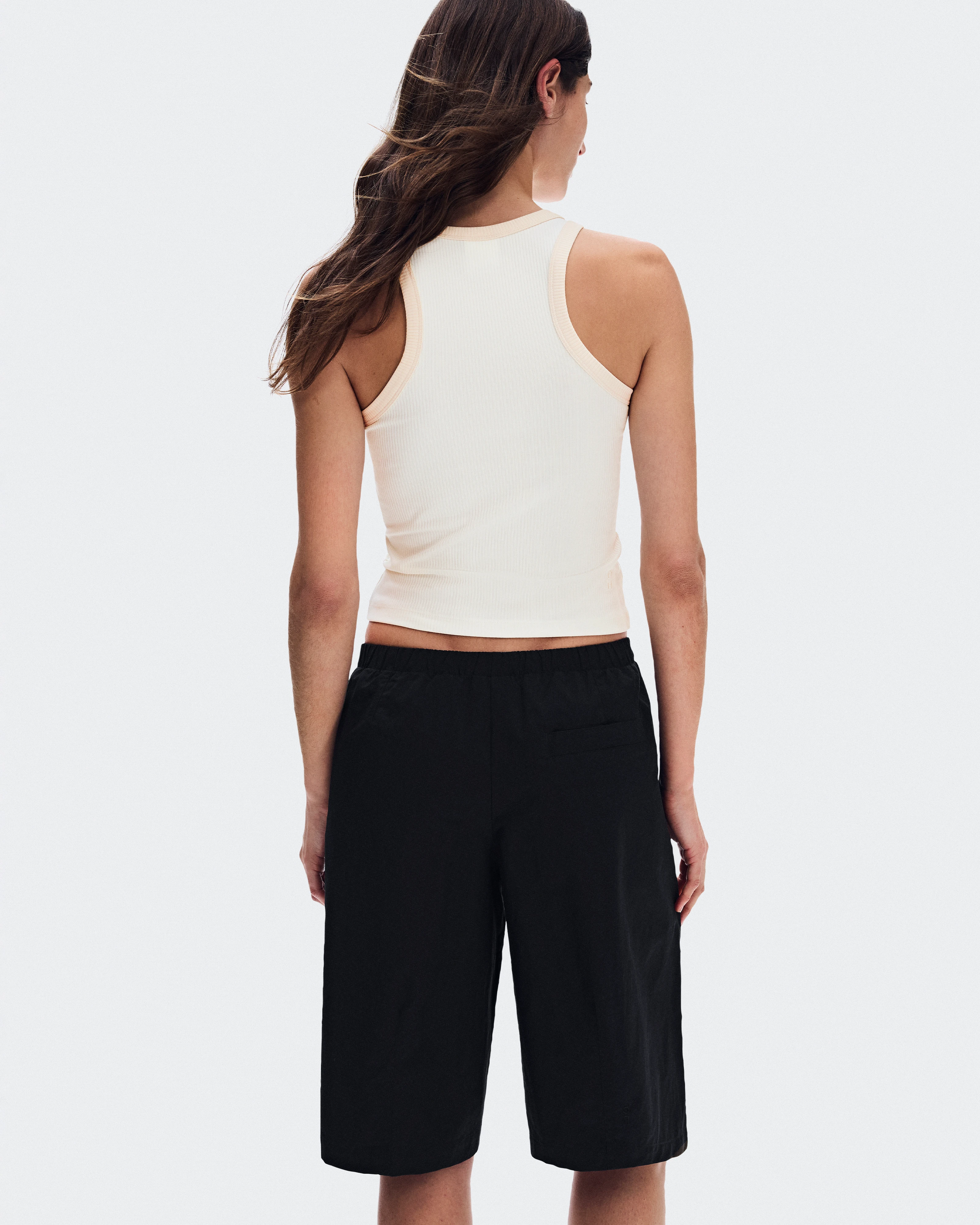 On Bermuda Shorts Black Donna Pantaloncini