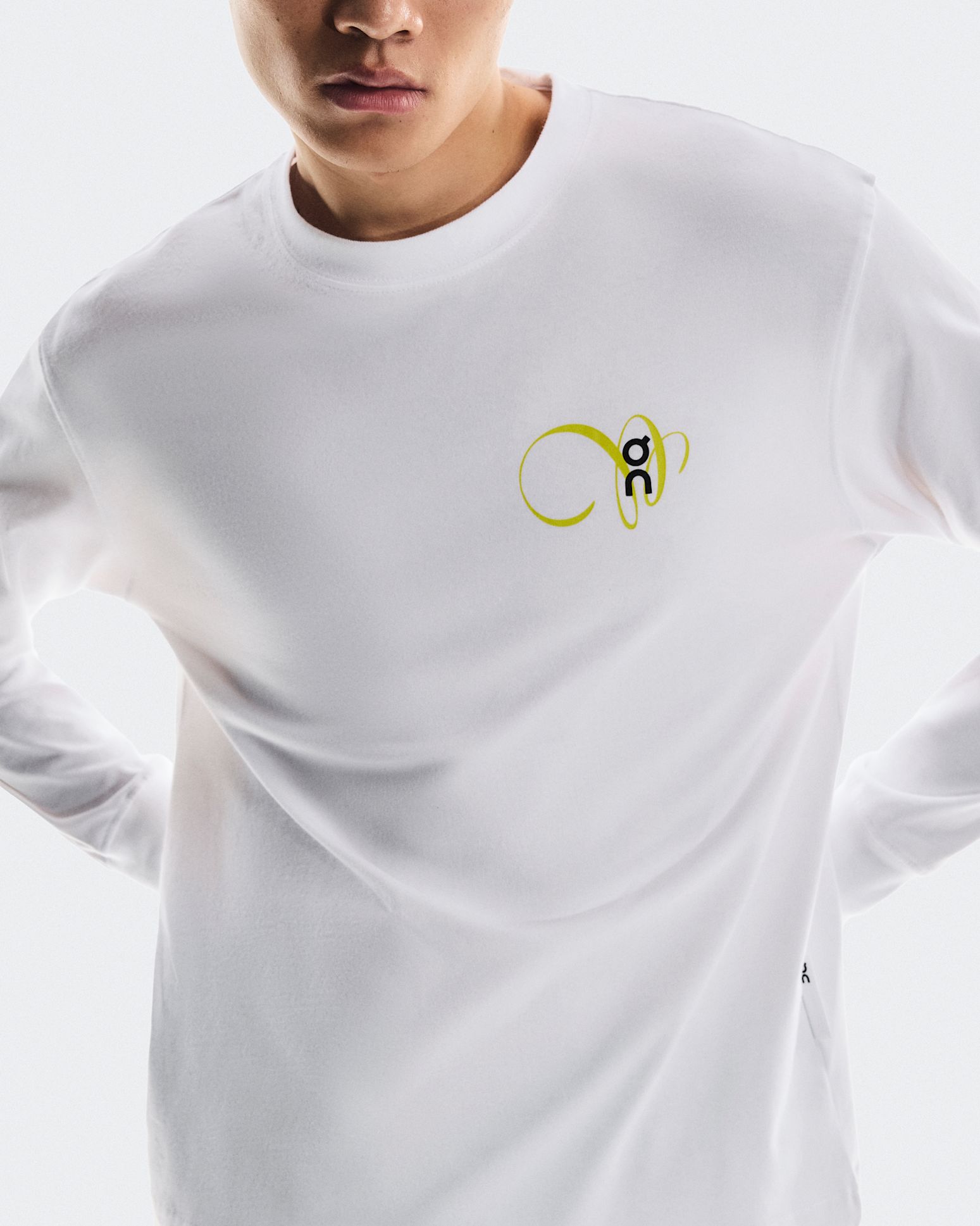 Men's Club Long-T Graphic | White | On United States