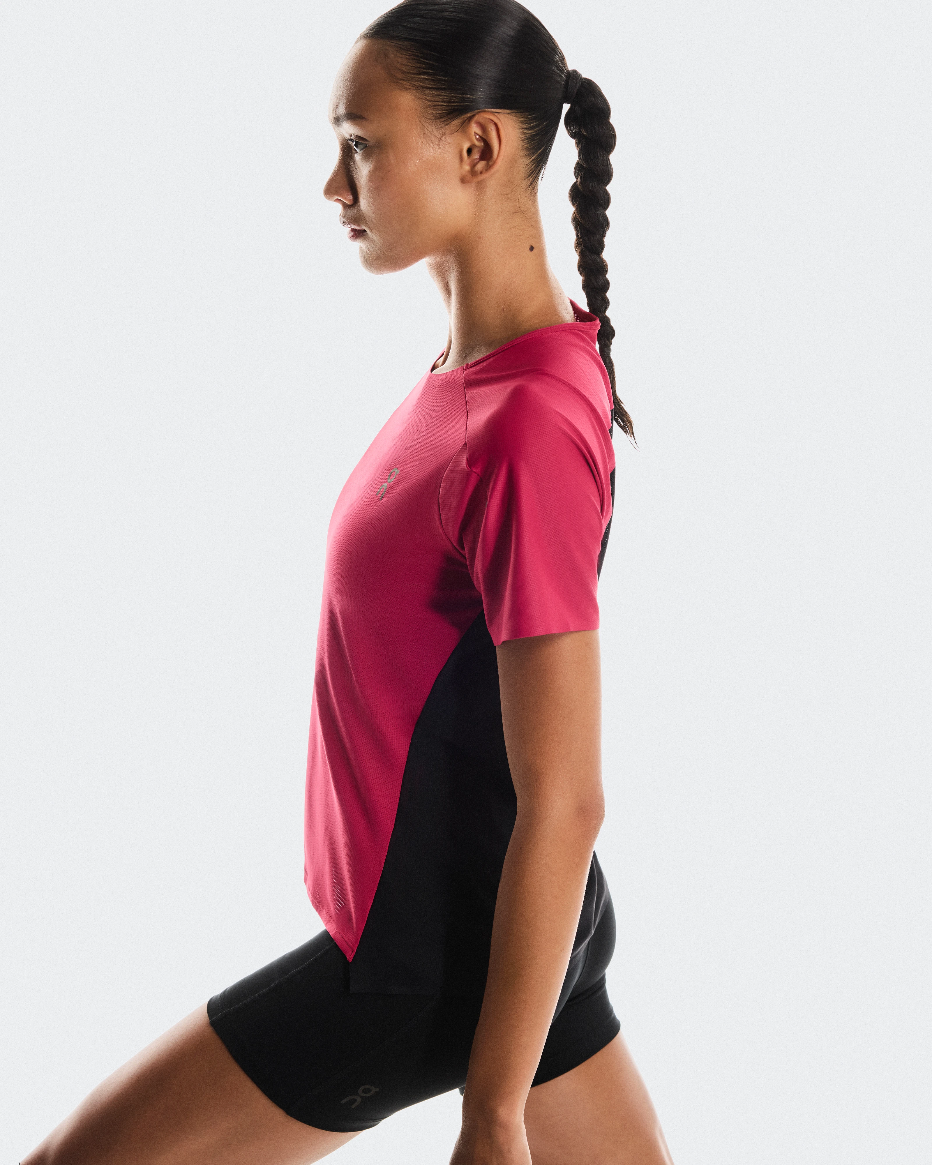 On Performance-T Grenadine & Black Femme Hauts et t-shirts