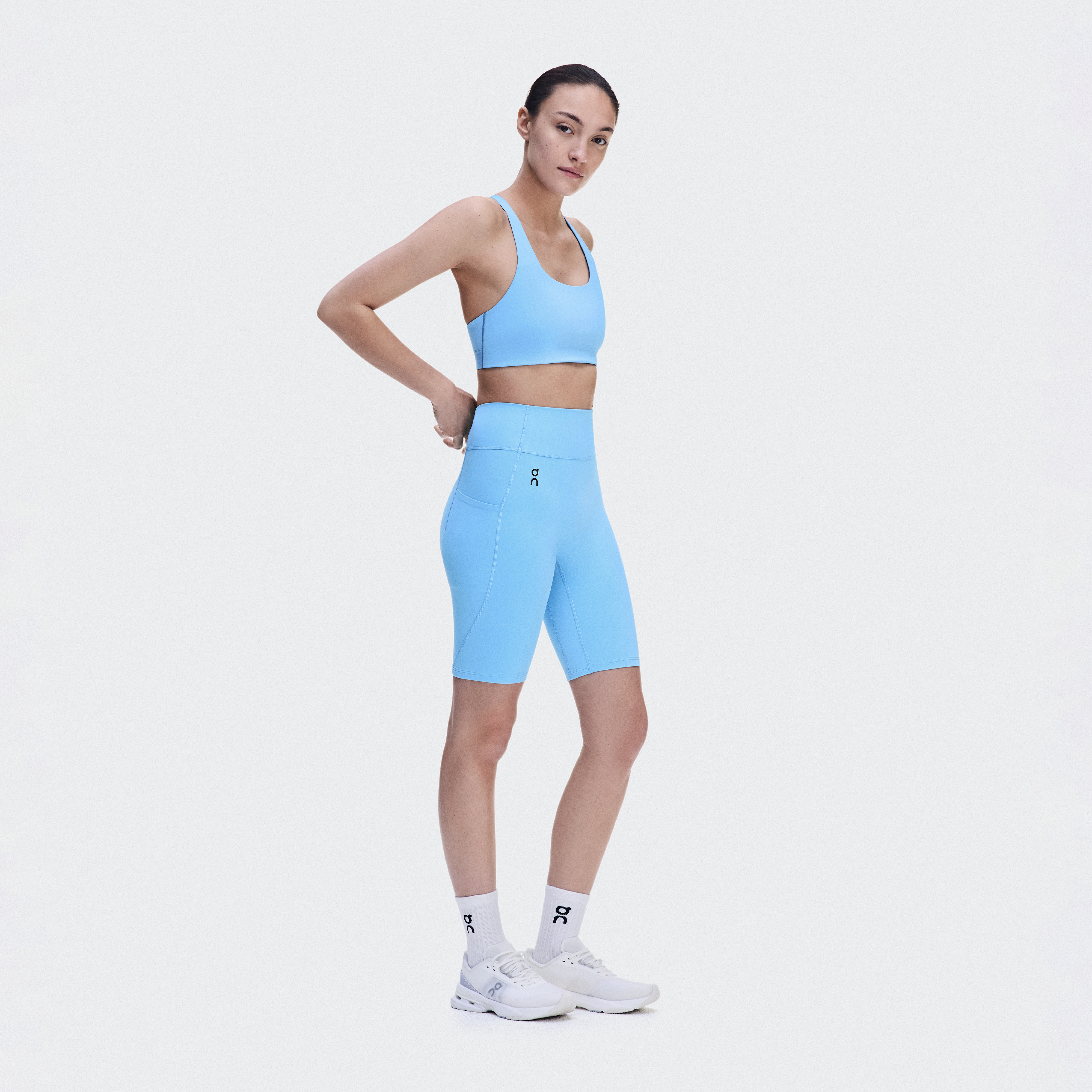 Studio Leggings Short Tights in Gourami