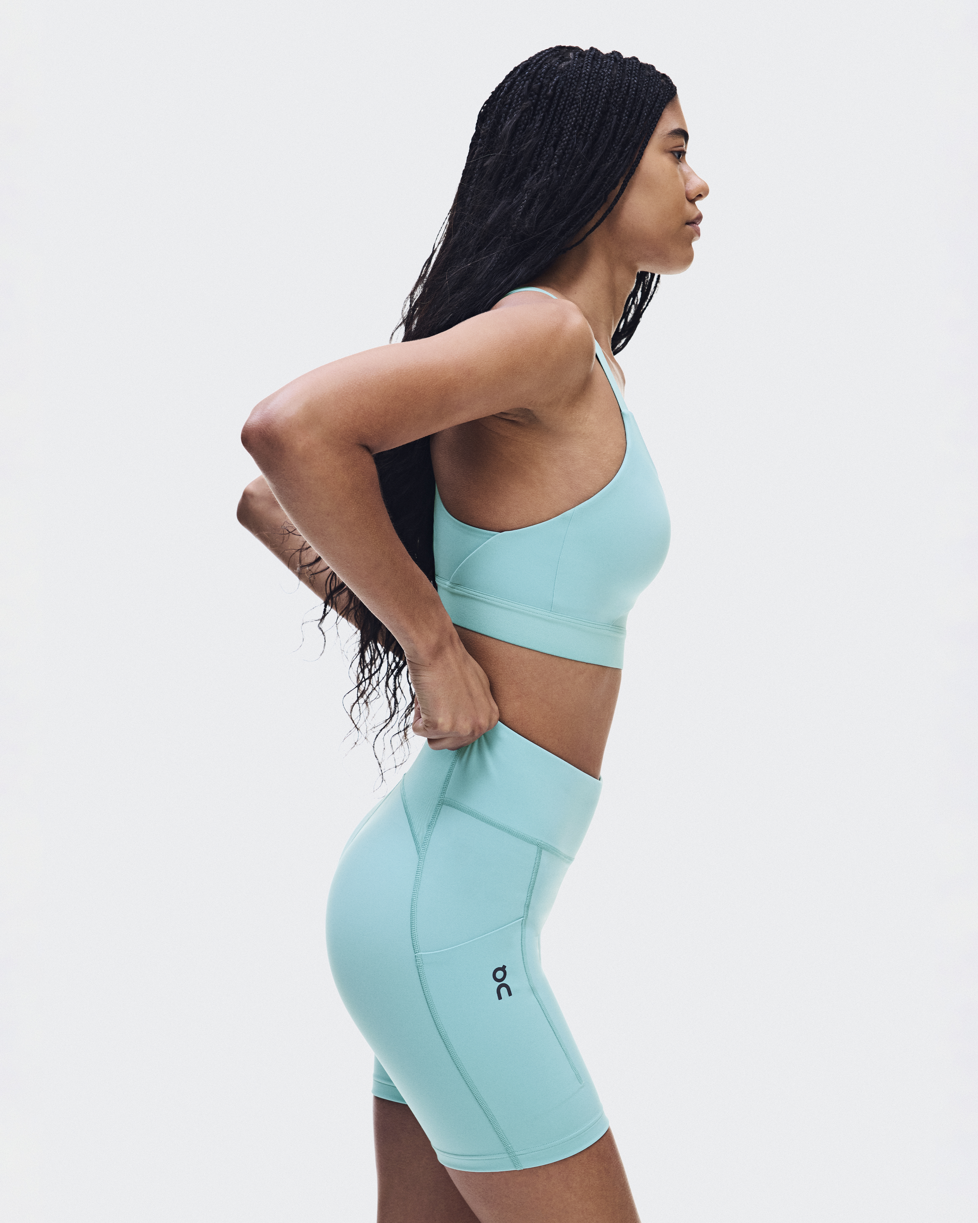 Performance Tights Short: Short Road Running Tights | On Romania