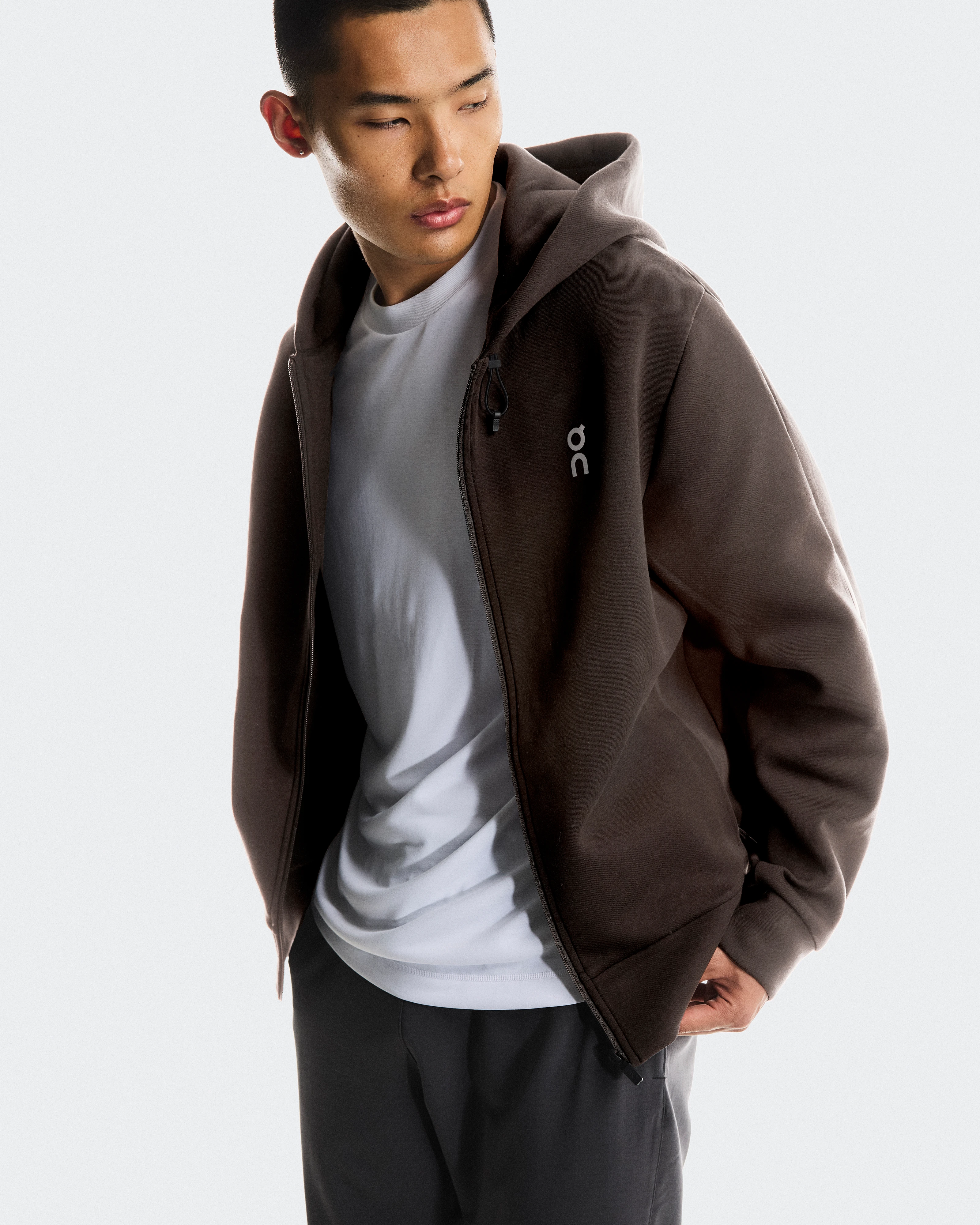 On Focus Tech Zip Hoodie Pebble Men Hoodies and sweatshirts