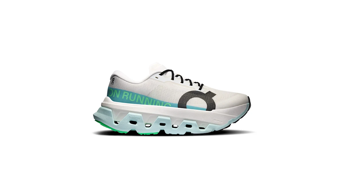 On Cloudmonster 3 Hyper bij On