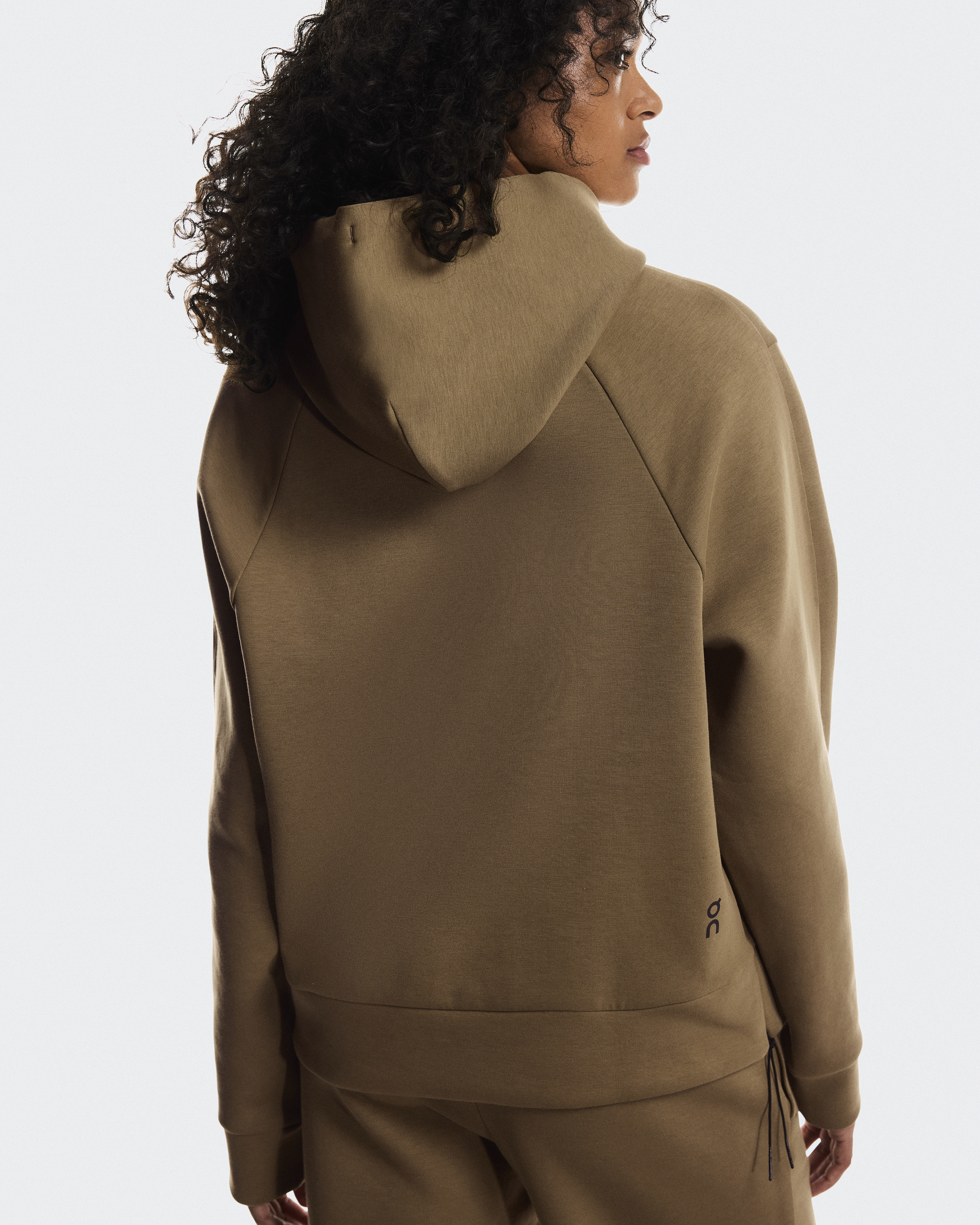 Women's Focus Tech Hoodie | Brown | On United States