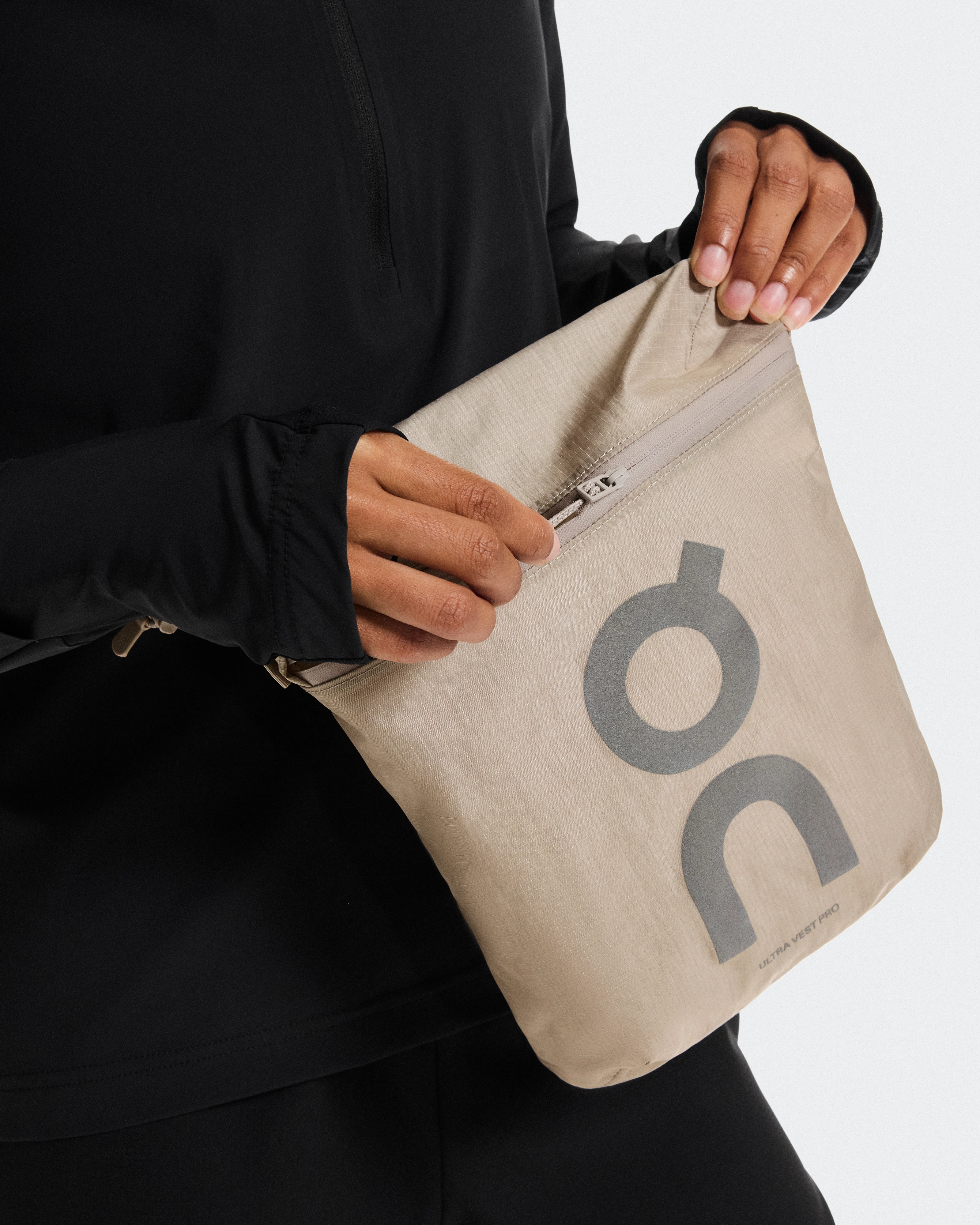 On Ultra Vest Pro Fog Unisex Gilet